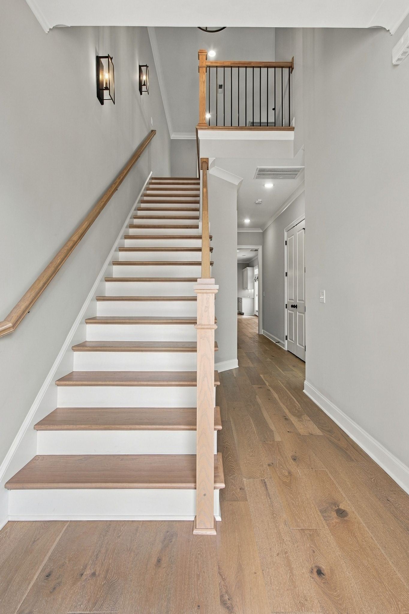 3000 Long Branch Cir