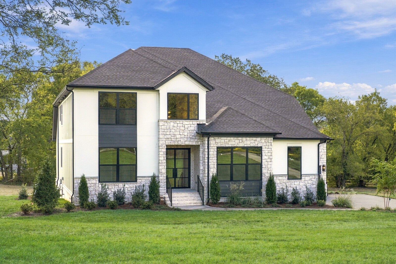 6837 Old Charlotte Pike