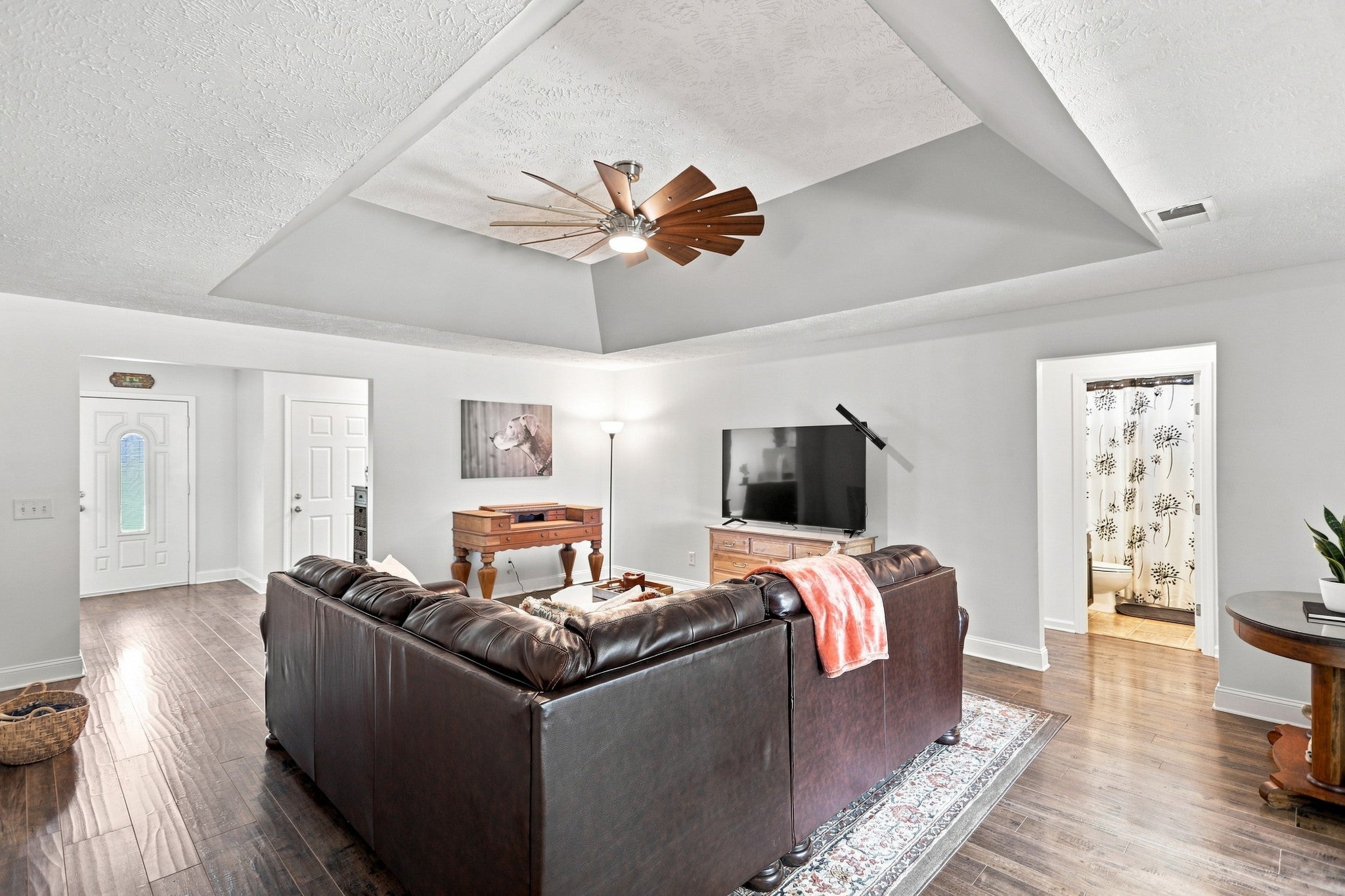 102 Blossom Ct