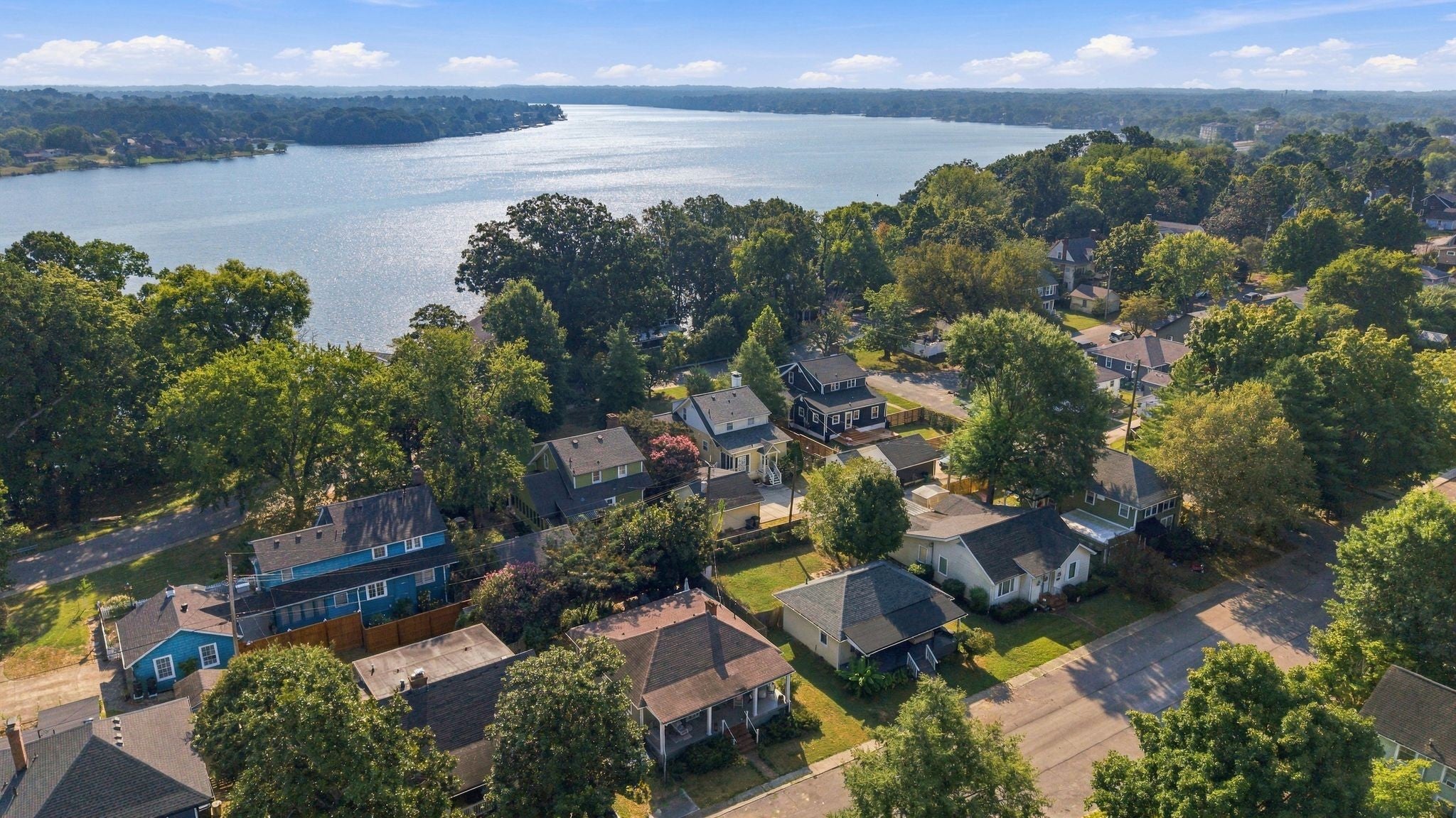 1004 Riverside Rd