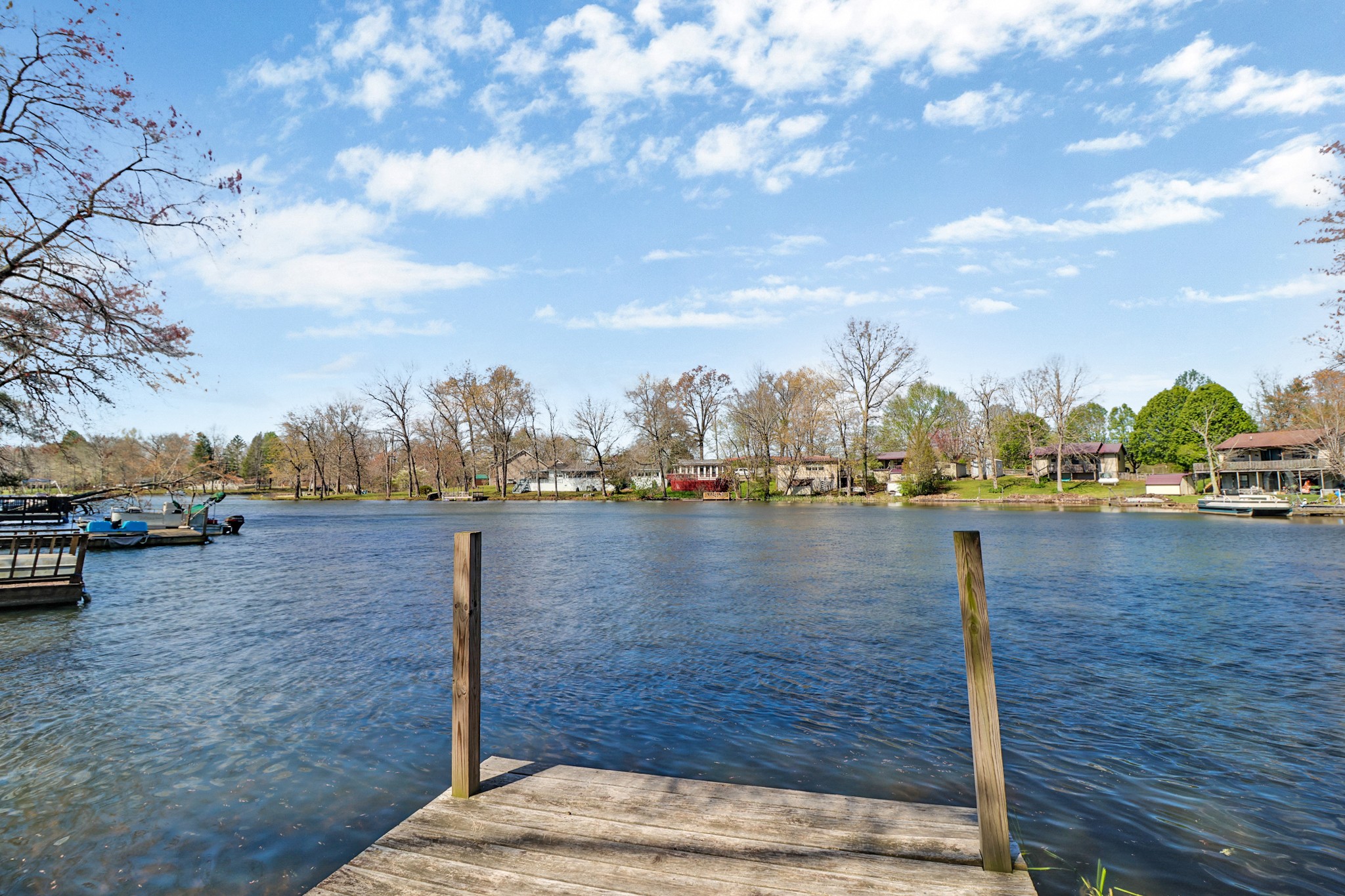 42 Linger Lake Ln