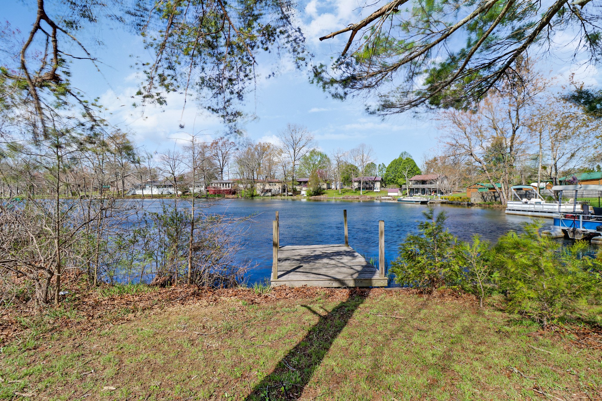 42 Linger Lake Ln