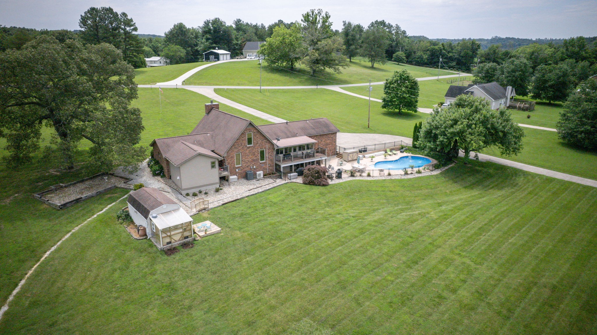 938 Thompson Rd