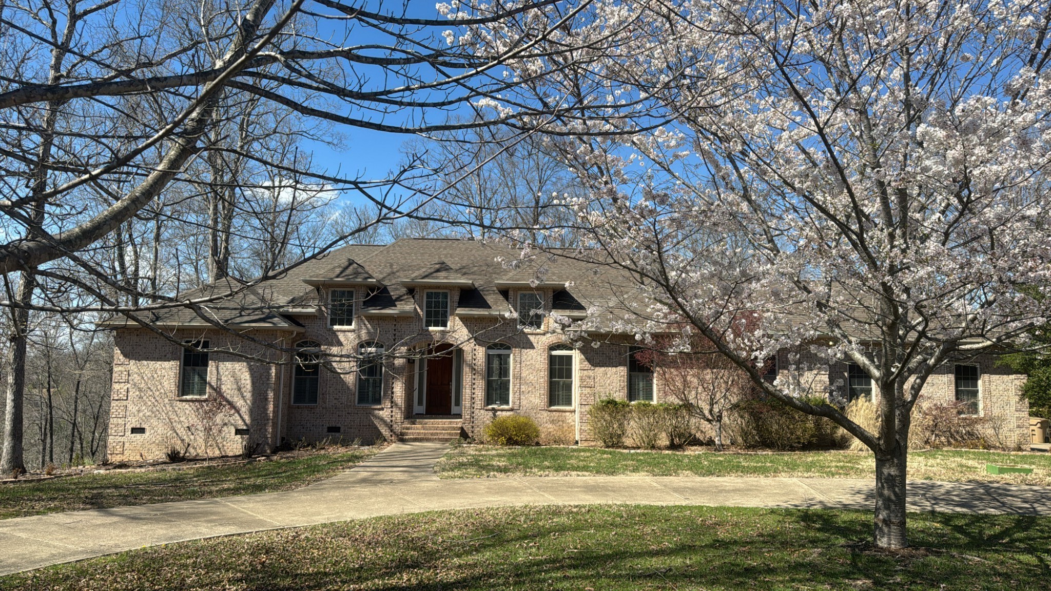 2562 Spears Way