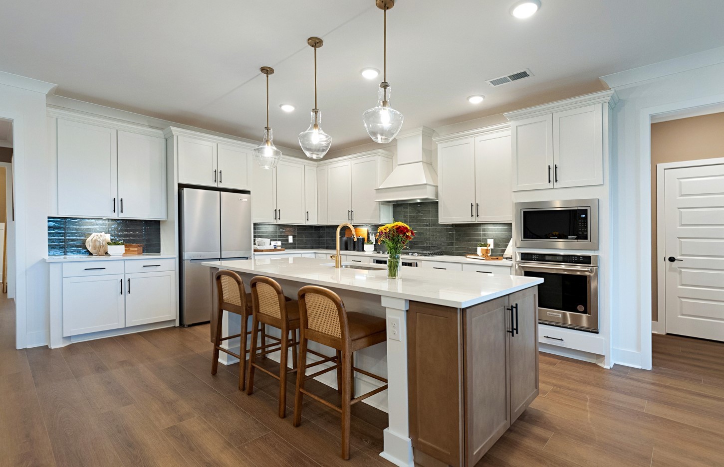 1025 Harvest Acres Lane