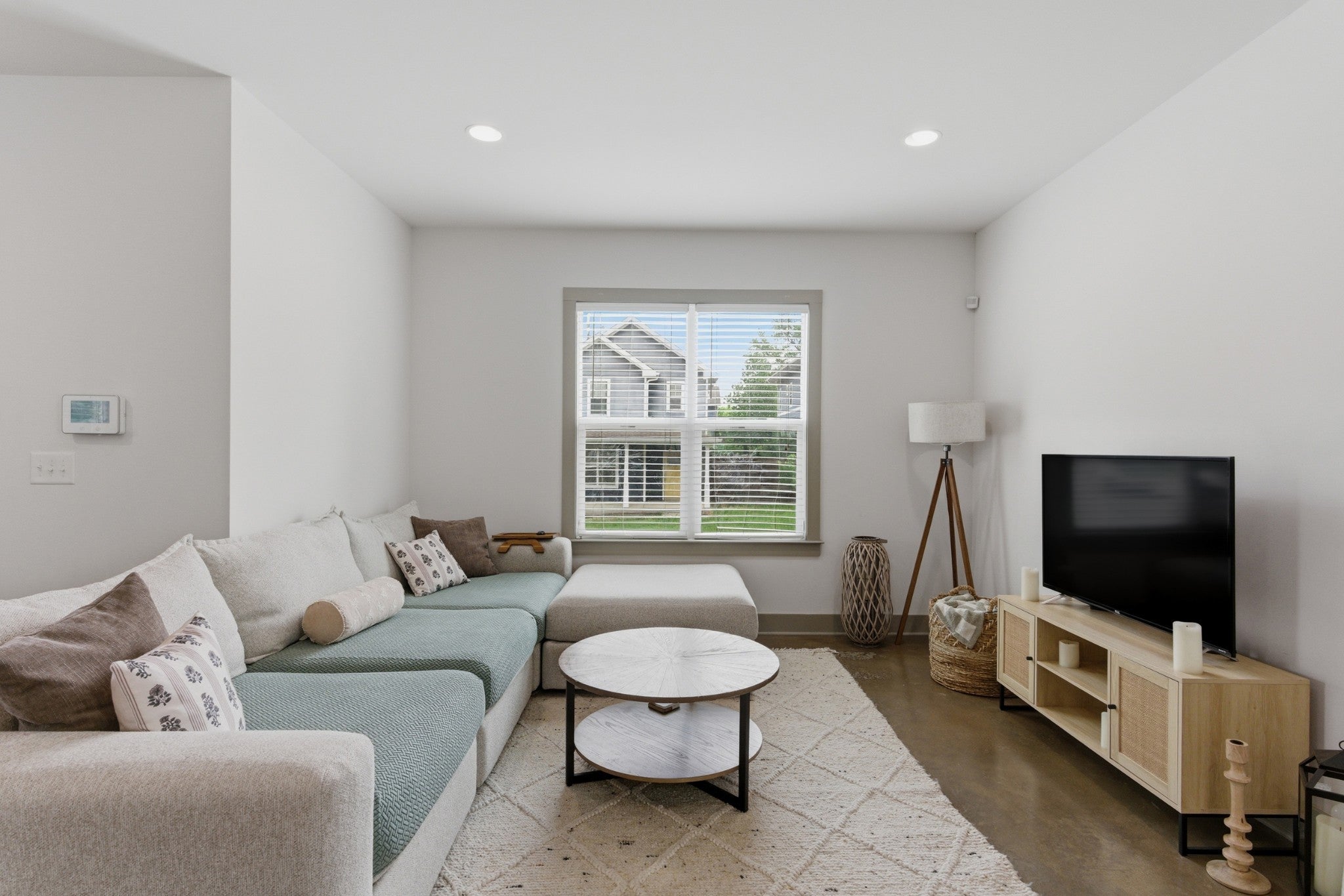 2140 15th Ave N
