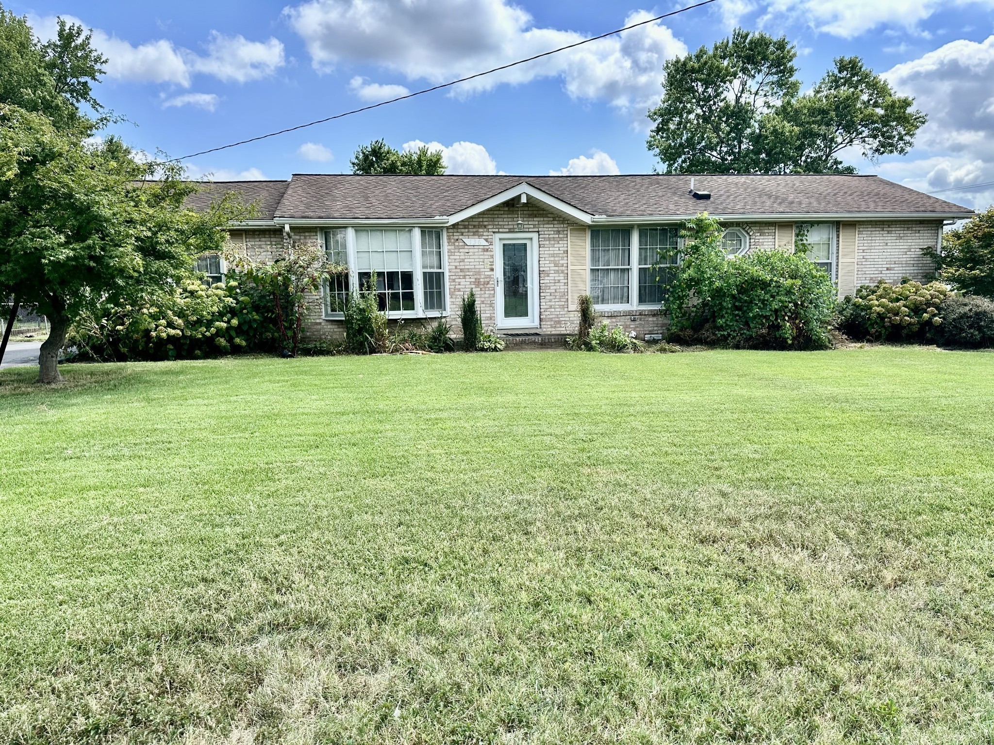 136 Oak Park Dr