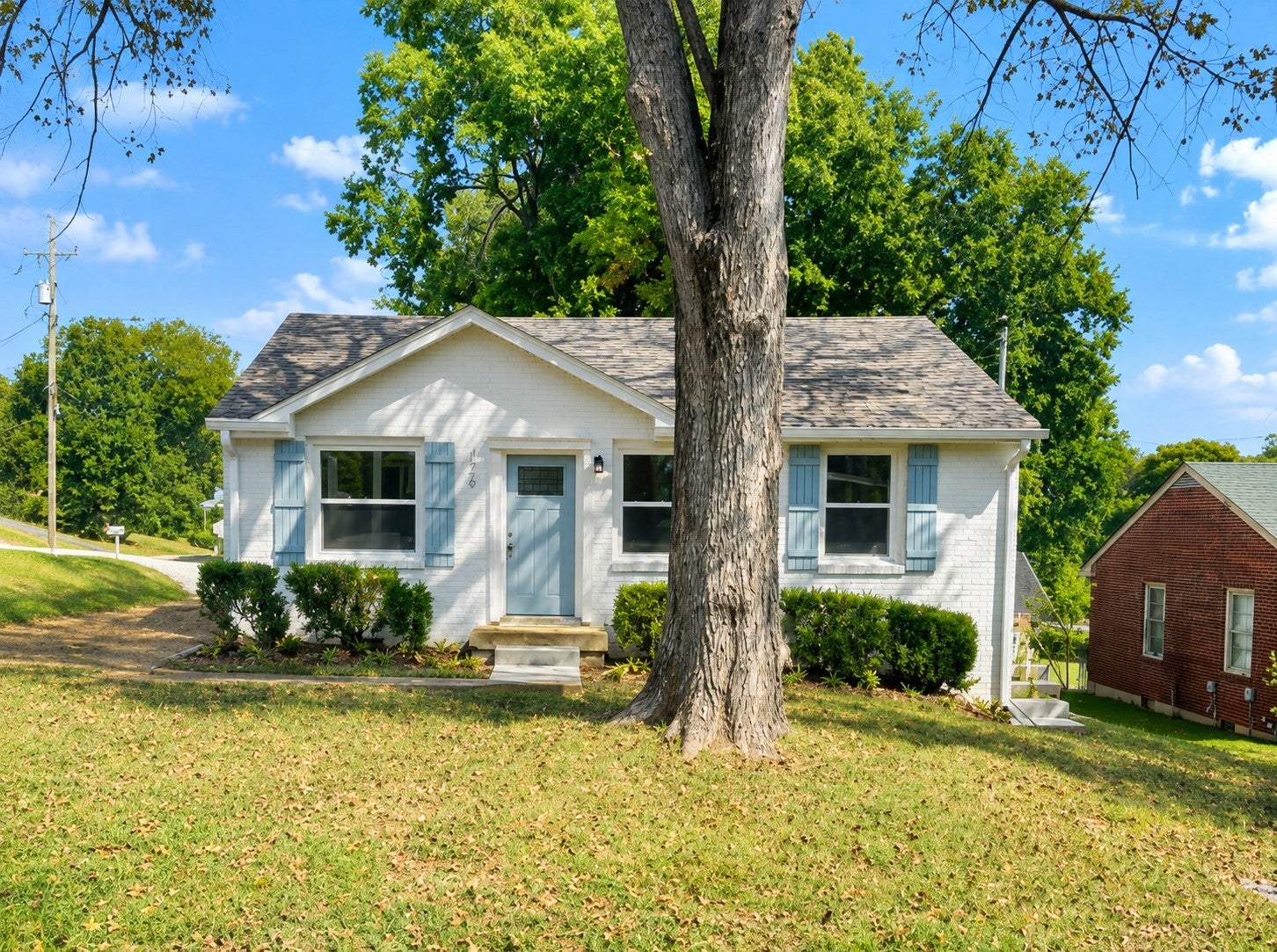 176 Rural Ave