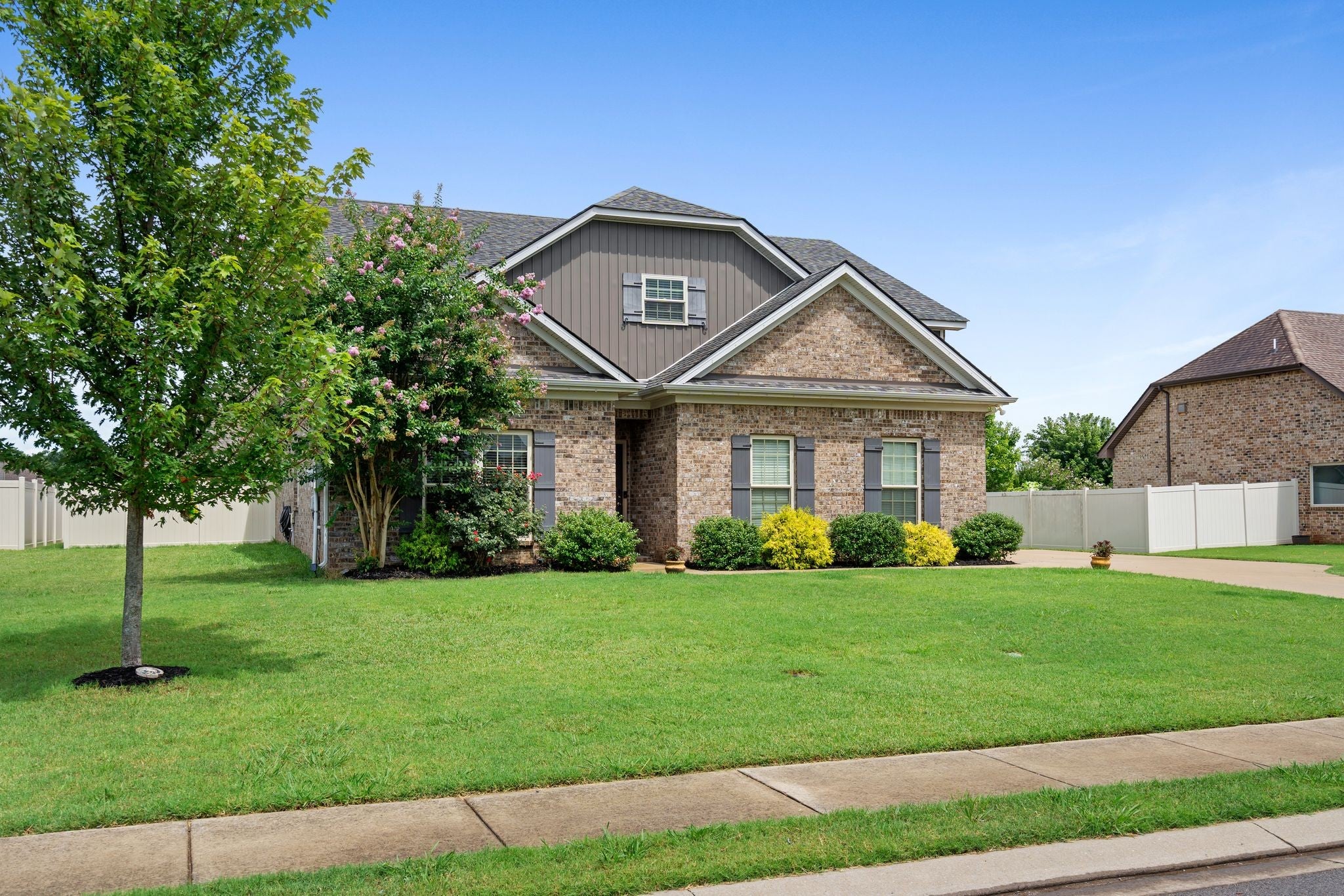 3019 Firerock Dr