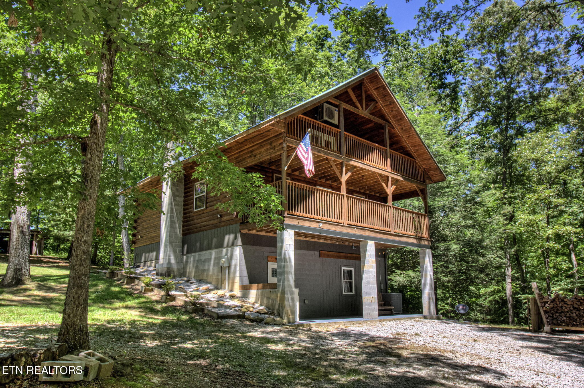 2240 Smith Moutain Rd Rd