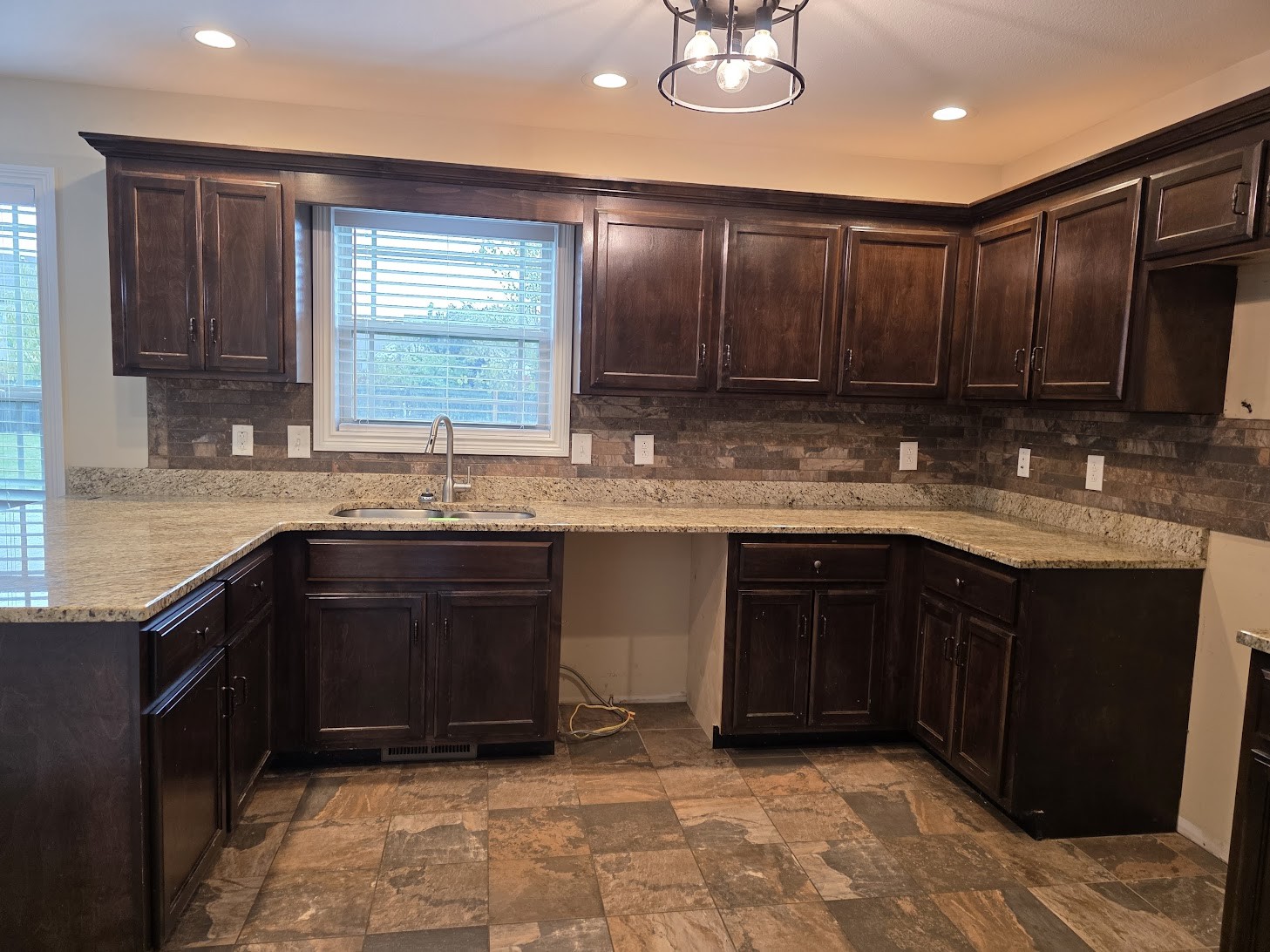 1761 Autumnwood Blvd