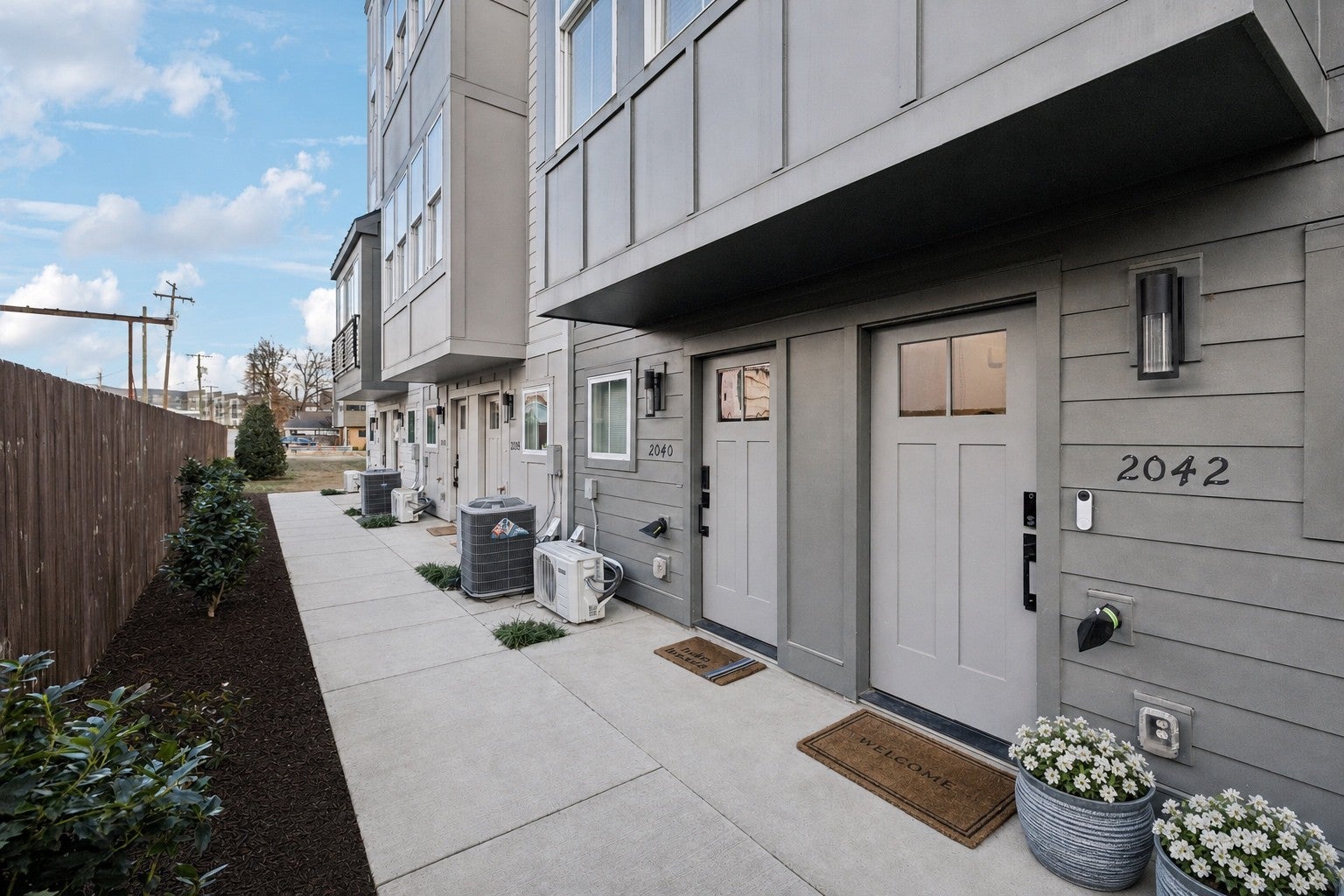 2-bed listing at 2042 Edison Park Ln, Nashville