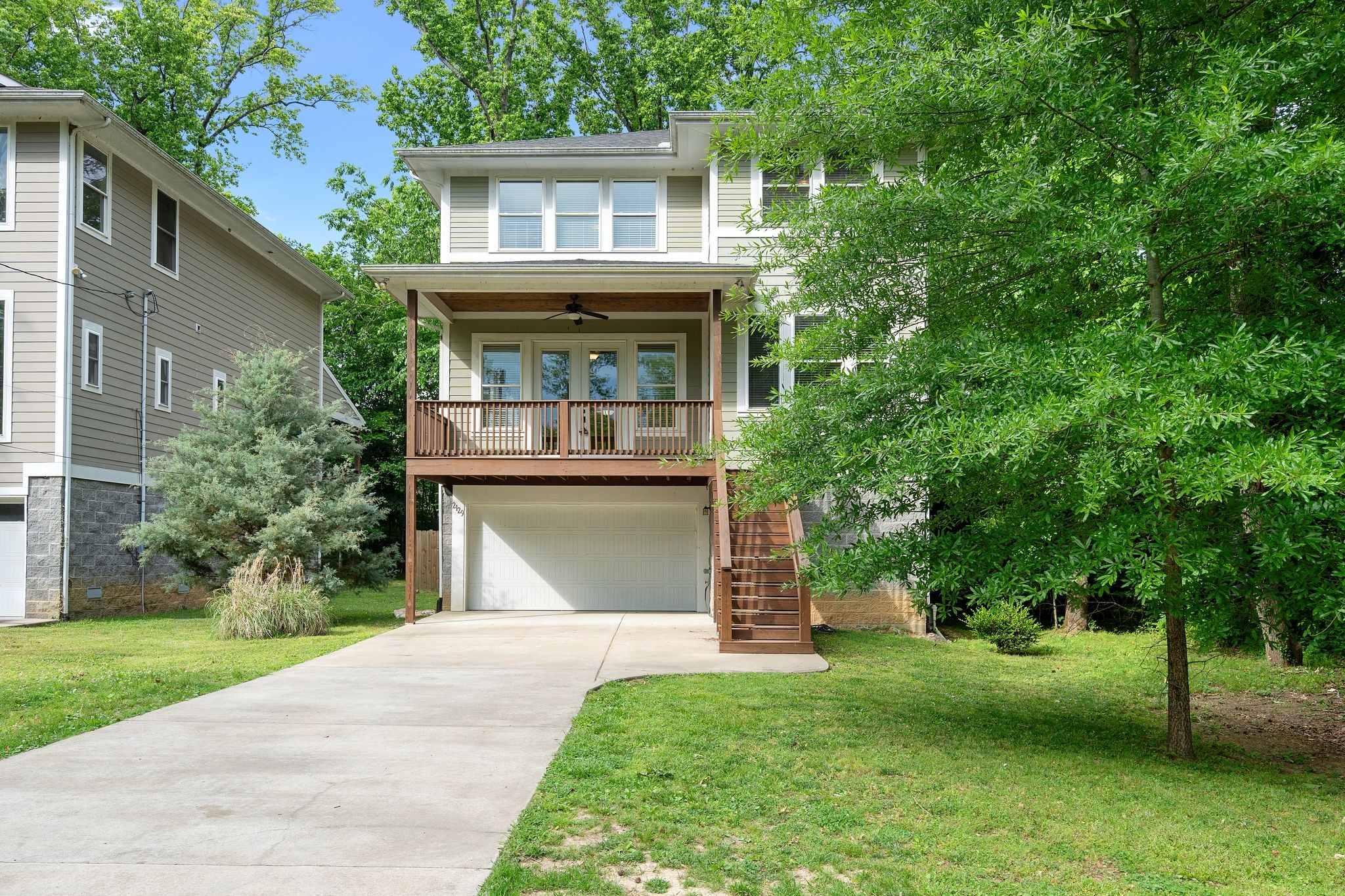 2129 Wooddale Ln