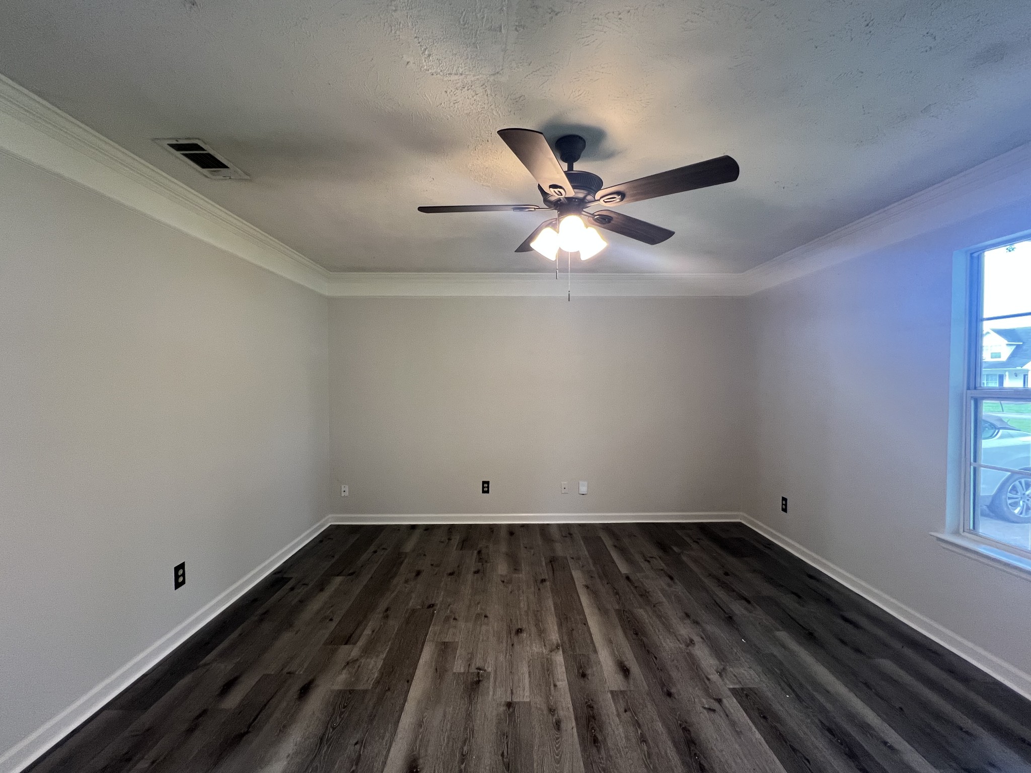 105 Vernon Traylor Dr