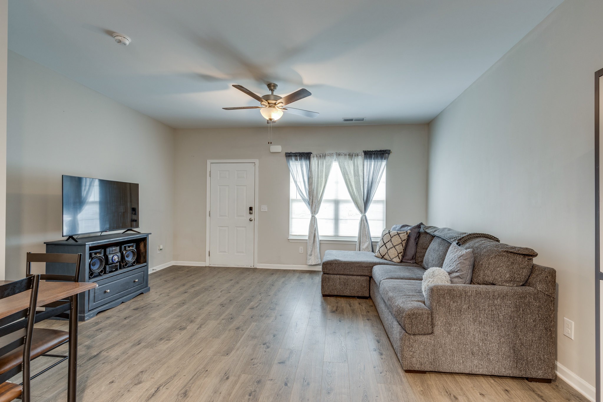 335 Kristen Ct