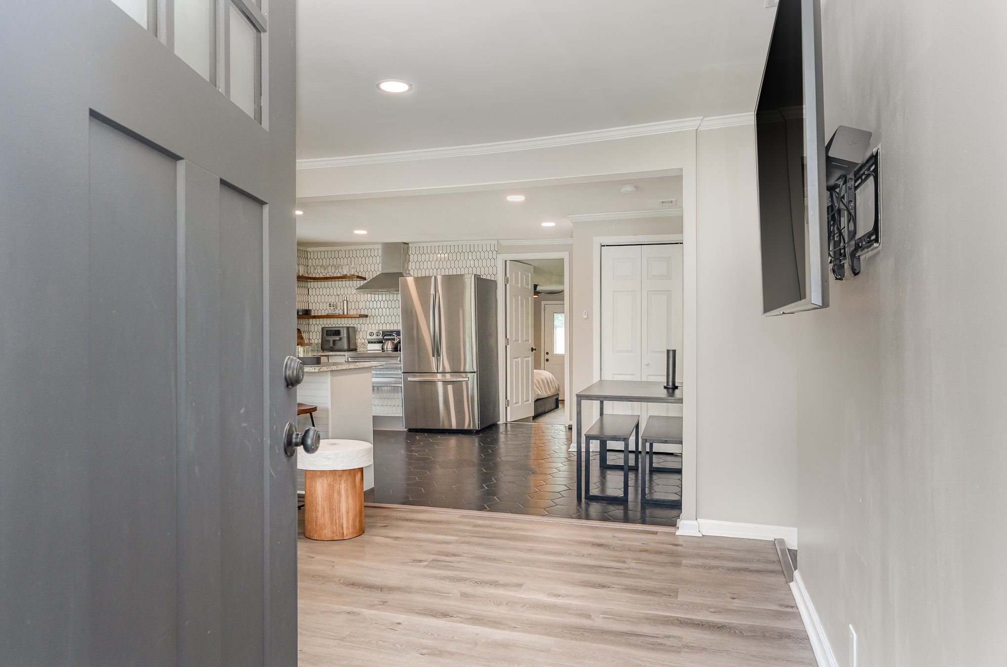 4009 Fairview Dr