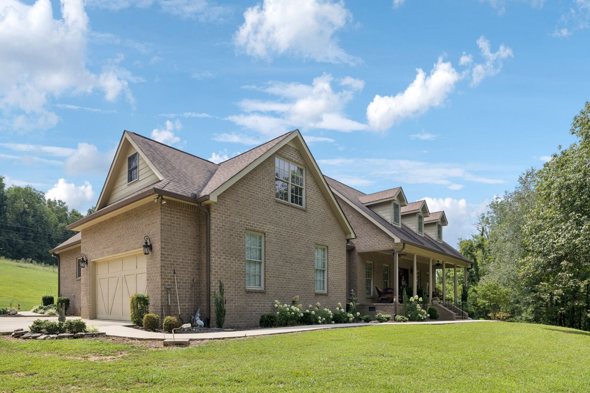 176 Corder Ln