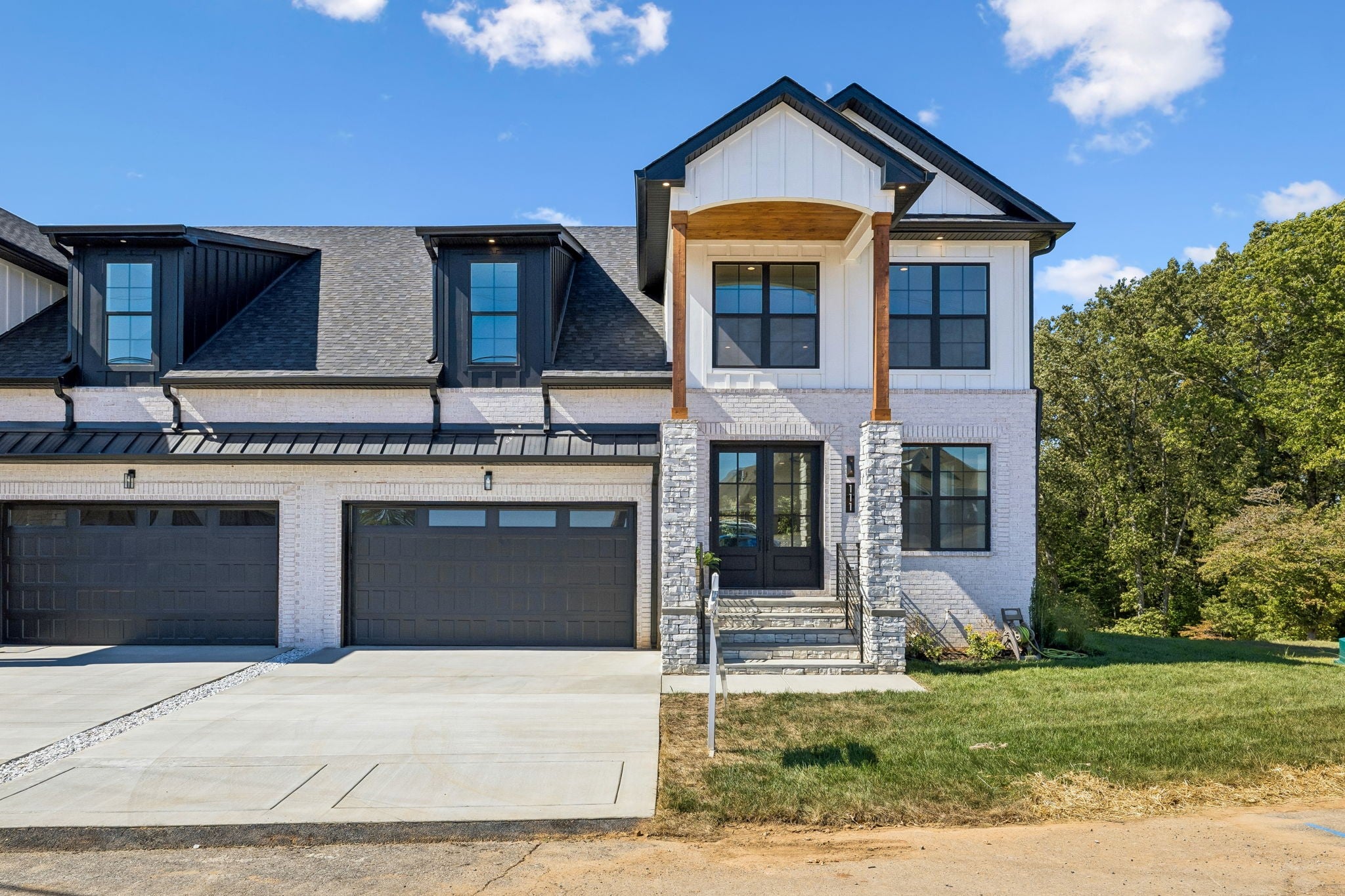 111 Fairway Dr
