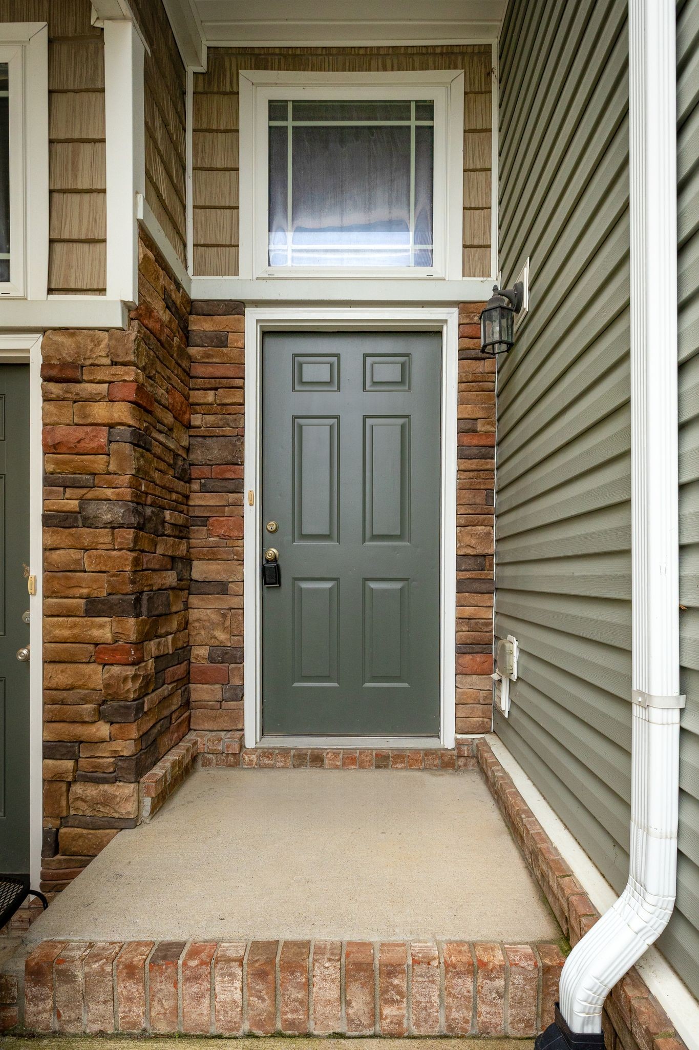 1096 Somerset Springs Dr