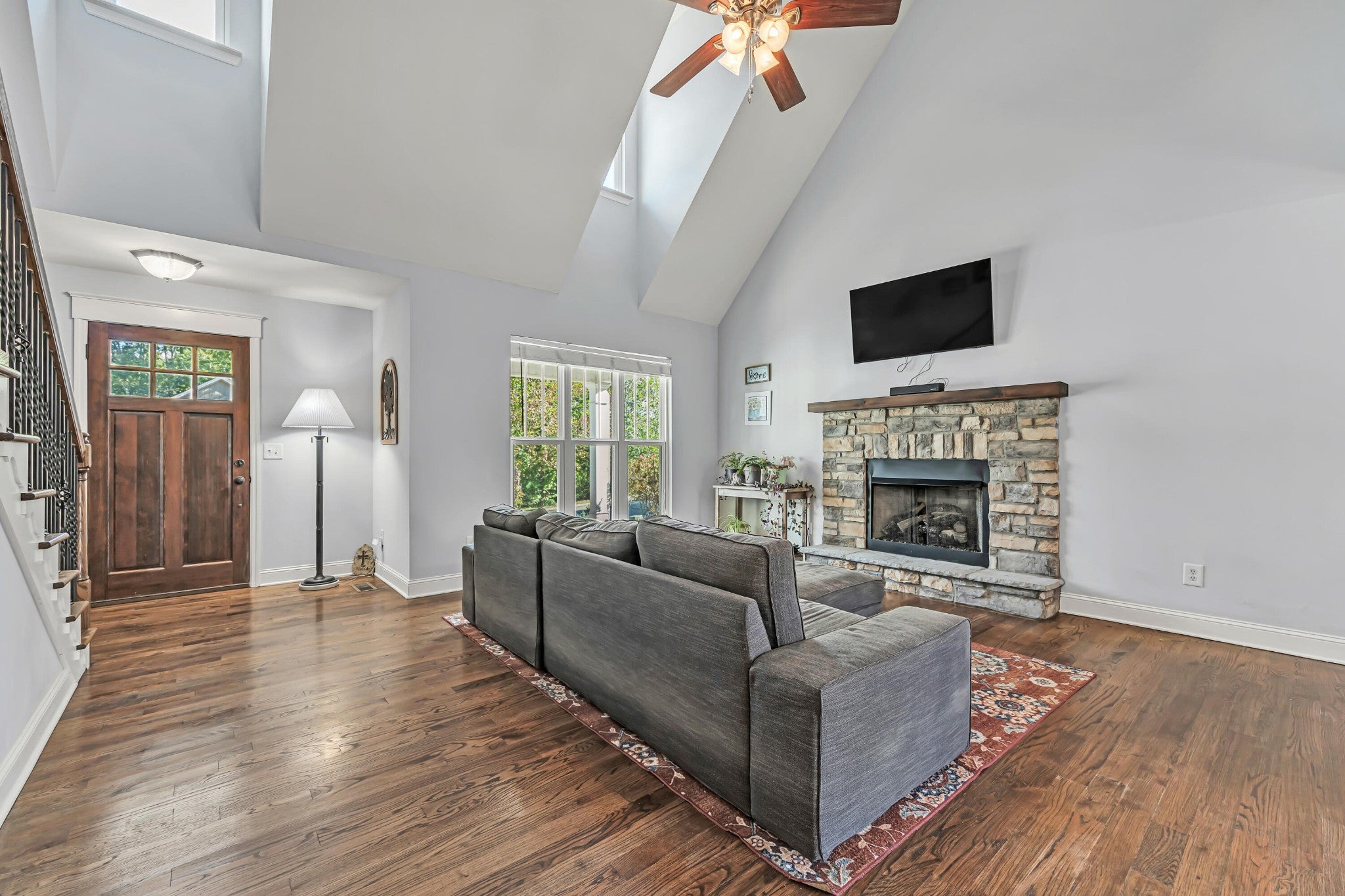 513 Clintons Pass NW