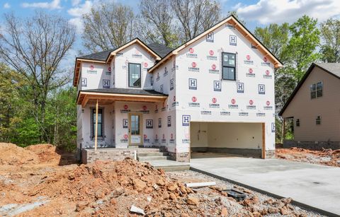 353 Chase Dr Clarksville TN 37043