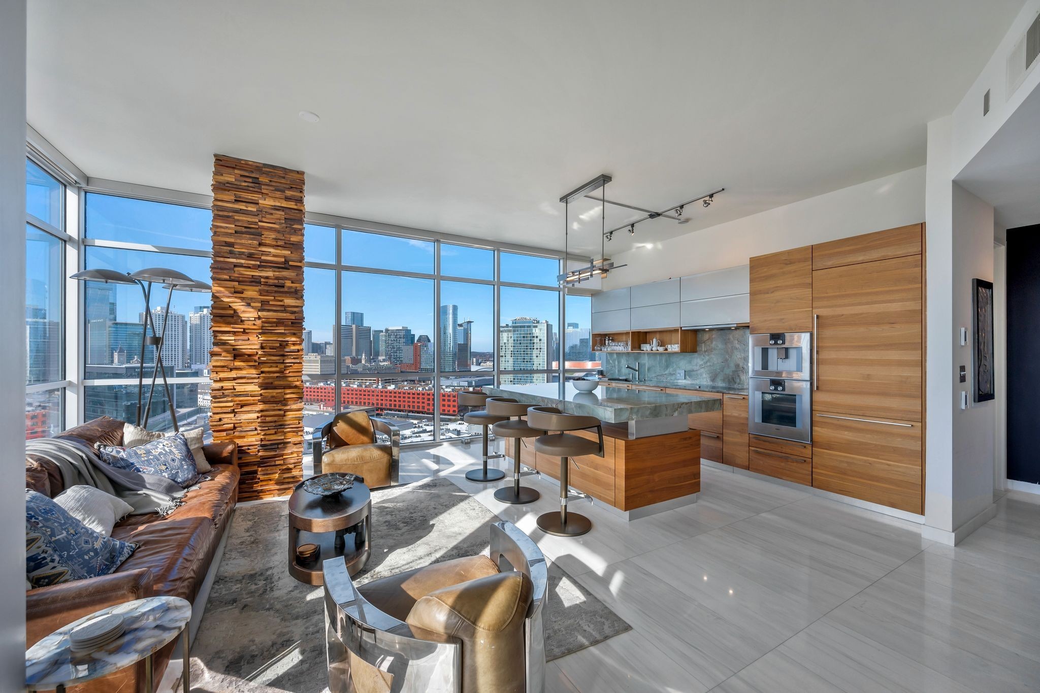 600 12th Avenue S 1801