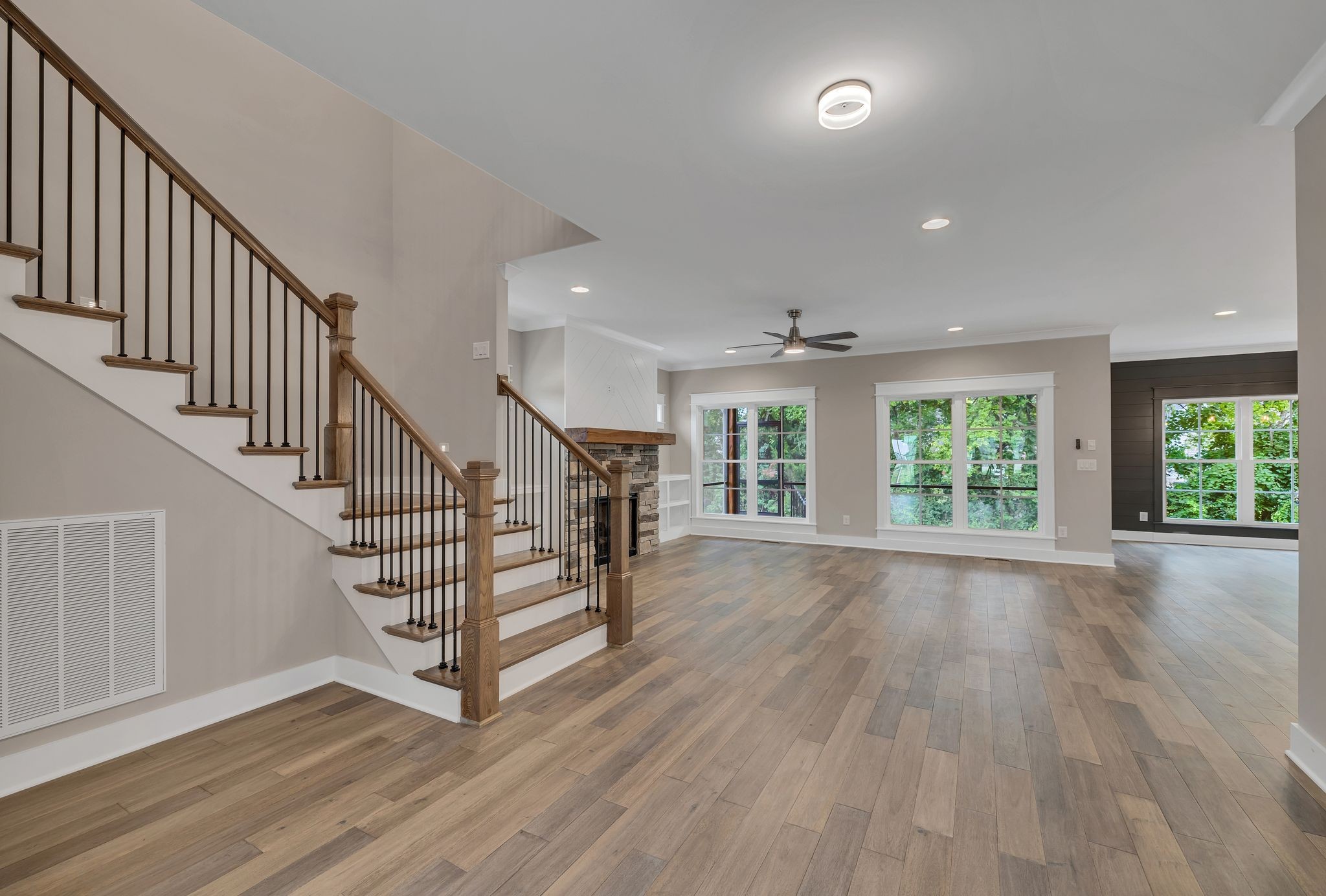 3013 Shady Forest Dr