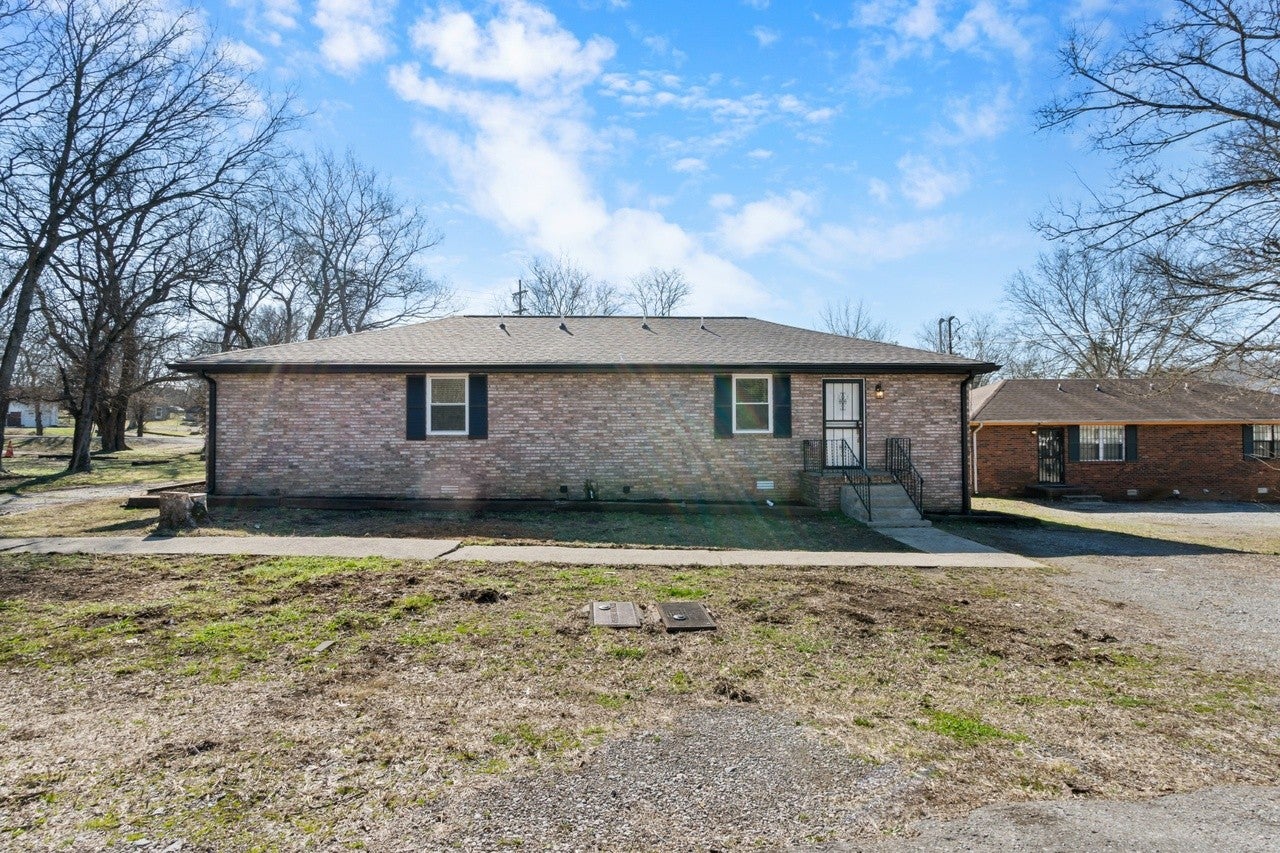 2.0-bed rental at 3004 Stokers Ln