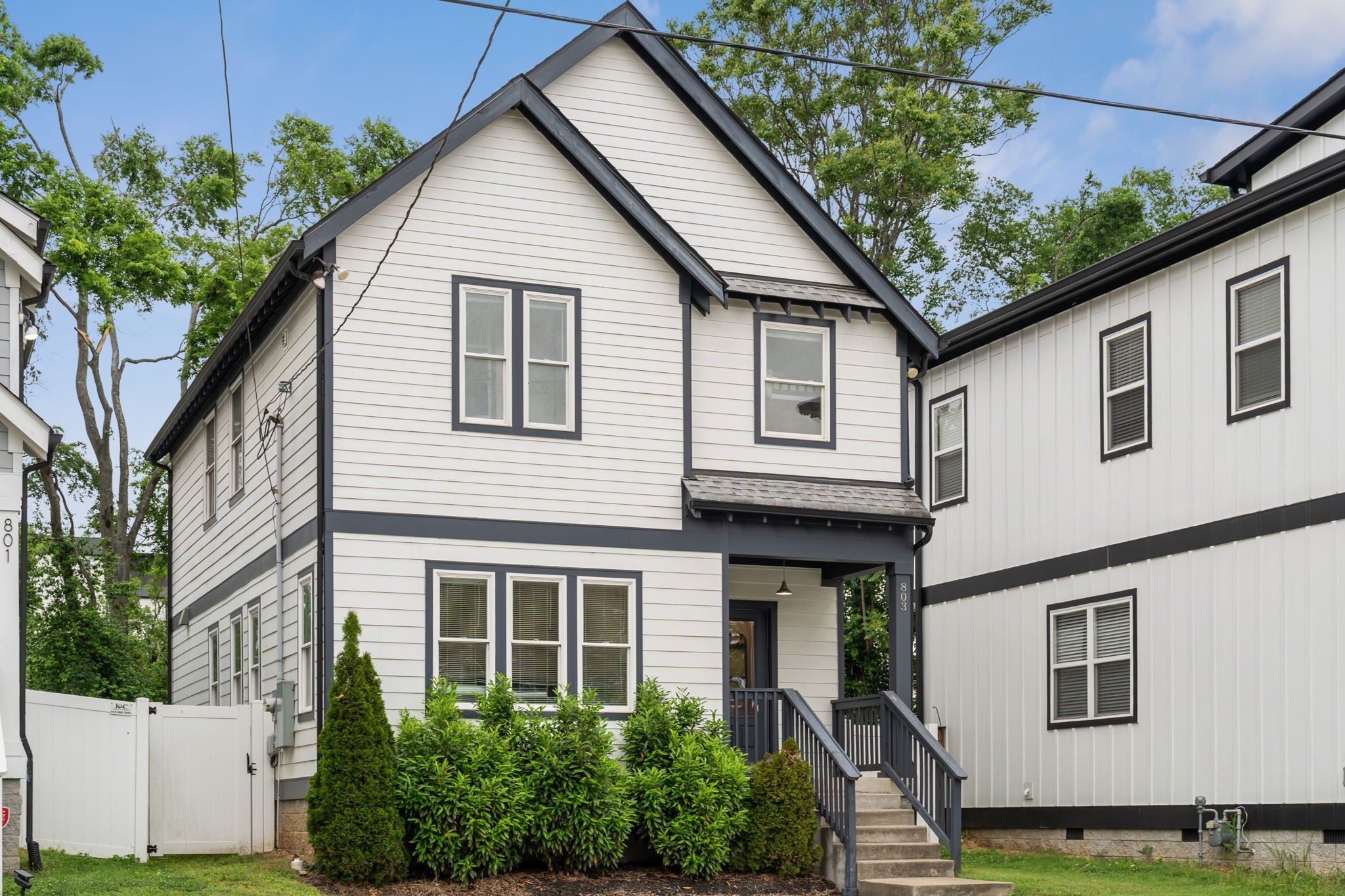 3-bed listing at 803 21st Ave N, Nashville