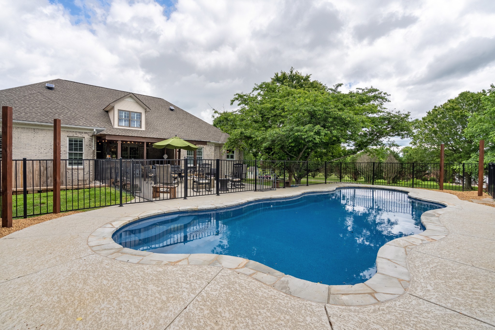 1205 Sequoya Trl