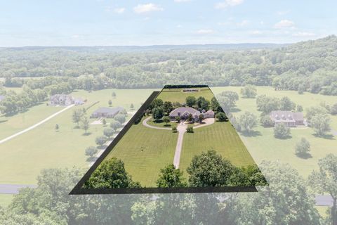 1205 Sequoya Trl Columbia TN 38401