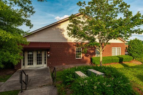 20 Executive Park Dr Hendersonville TN 37075