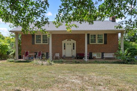 9635 Clovercroft Rd Nolensville TN 37135