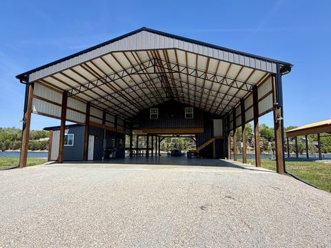 188 S River Front Dr Clifton TN 38425