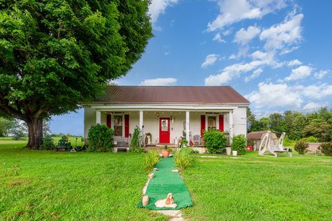 820 HWY 52E Portland TN 37148