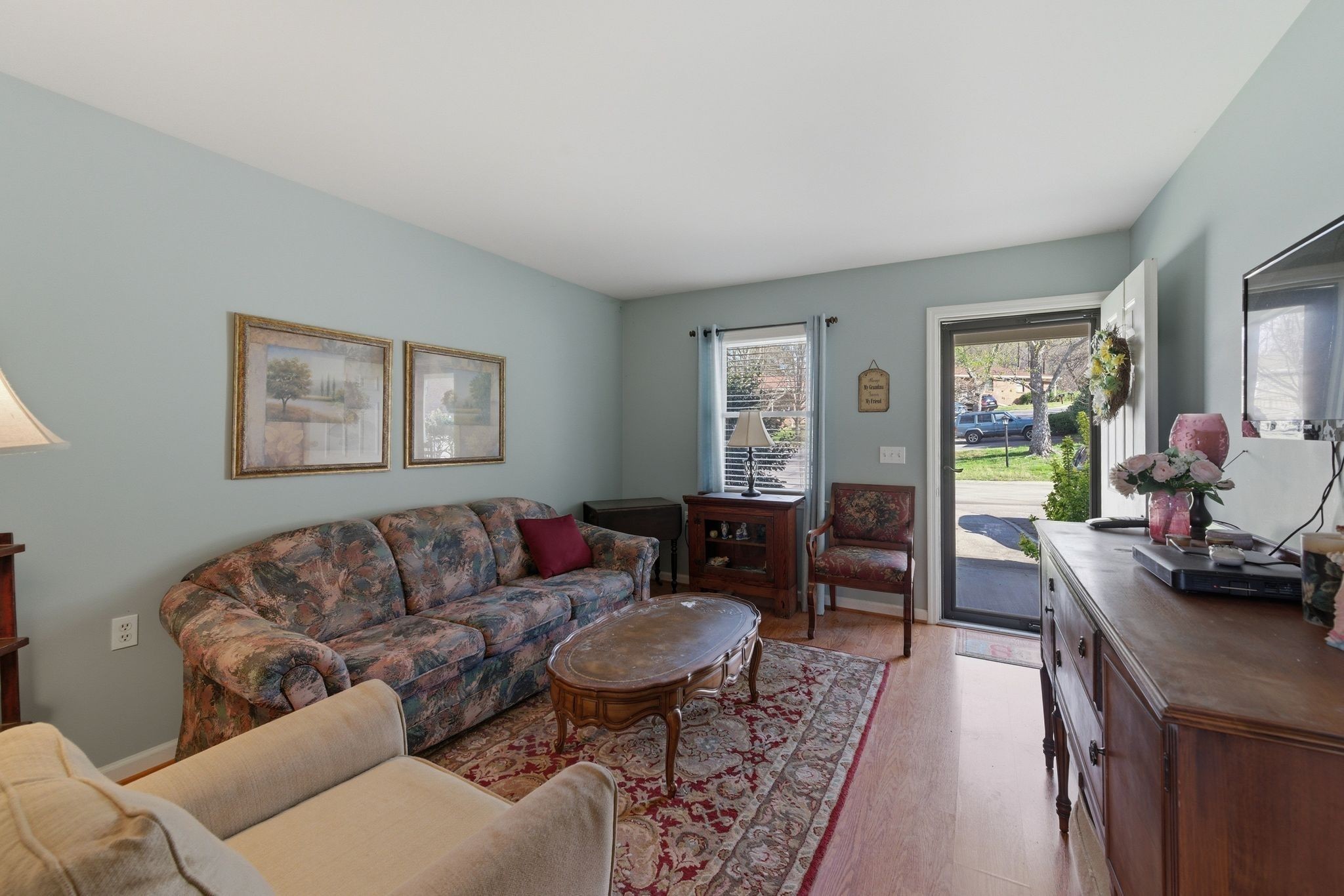 385 Deer Lake Dr 385