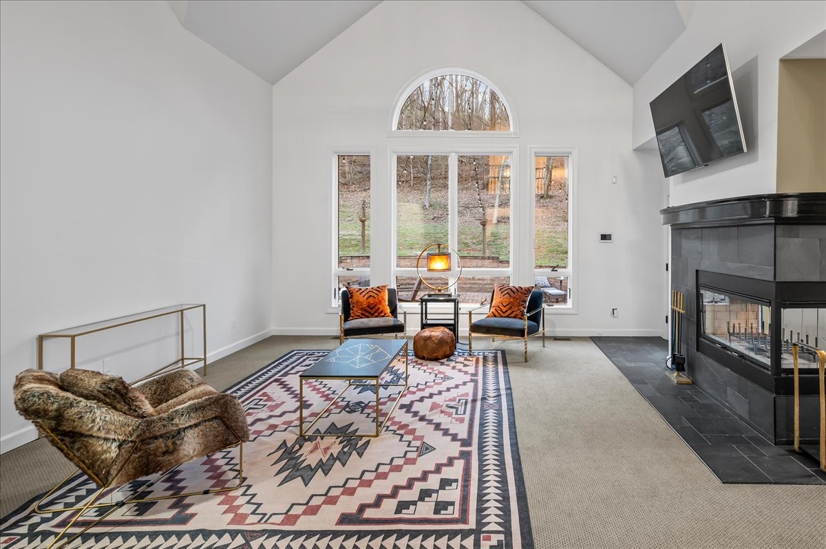 7478 River Road Pike