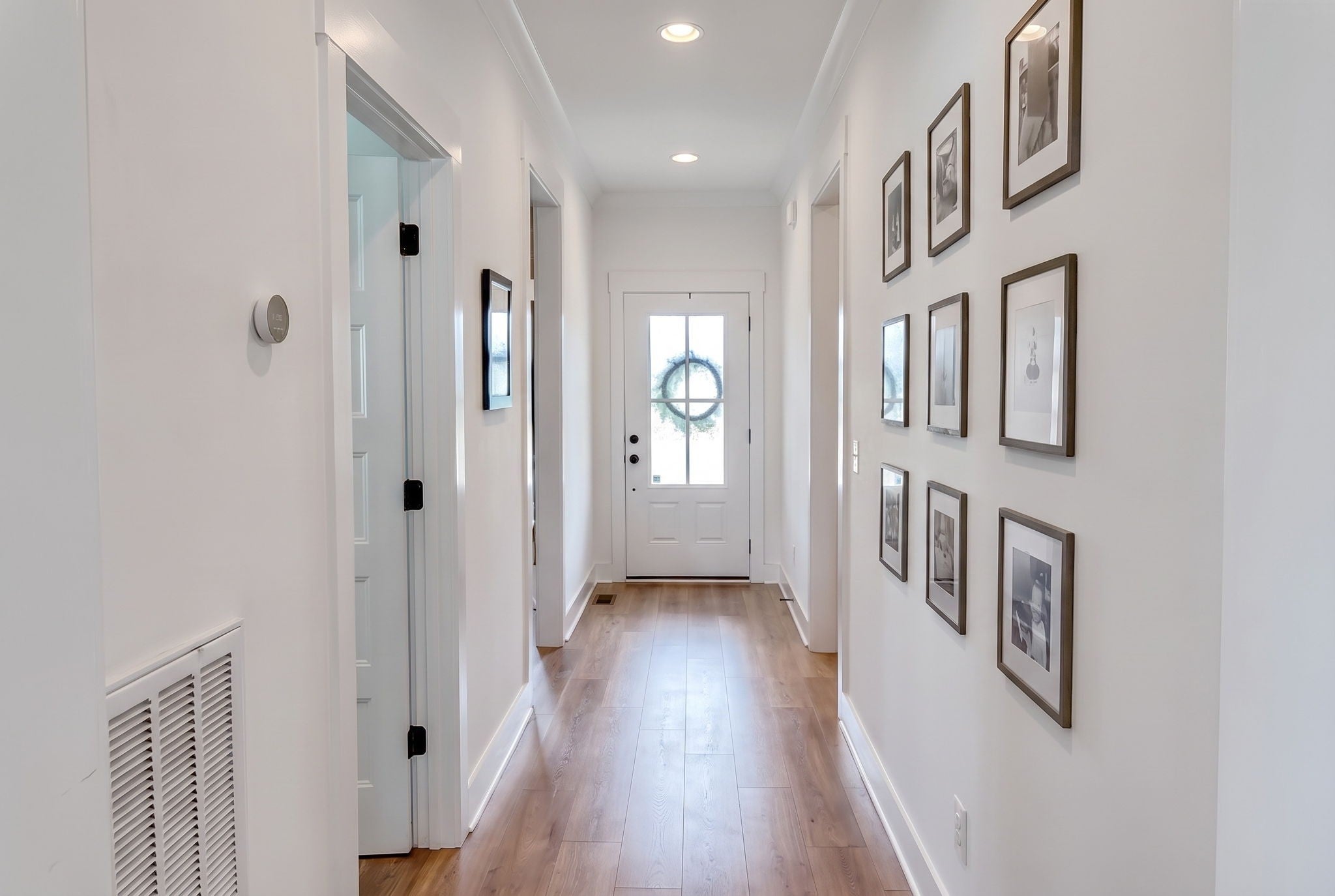 1860 Rhonda Dr