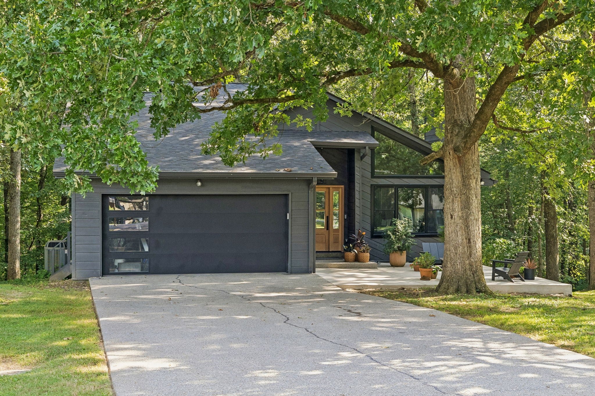 345 Twin Oaks Dr