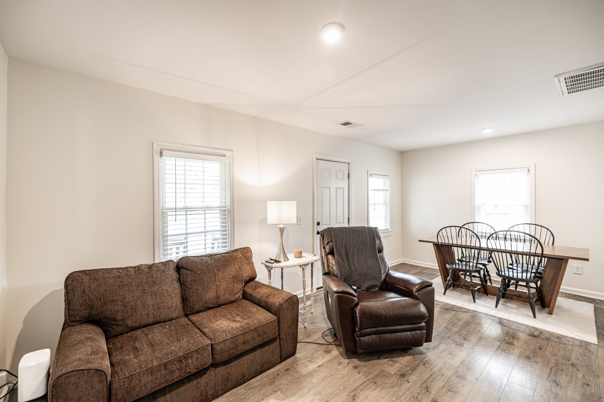 1105 Woods Ferry Rd
