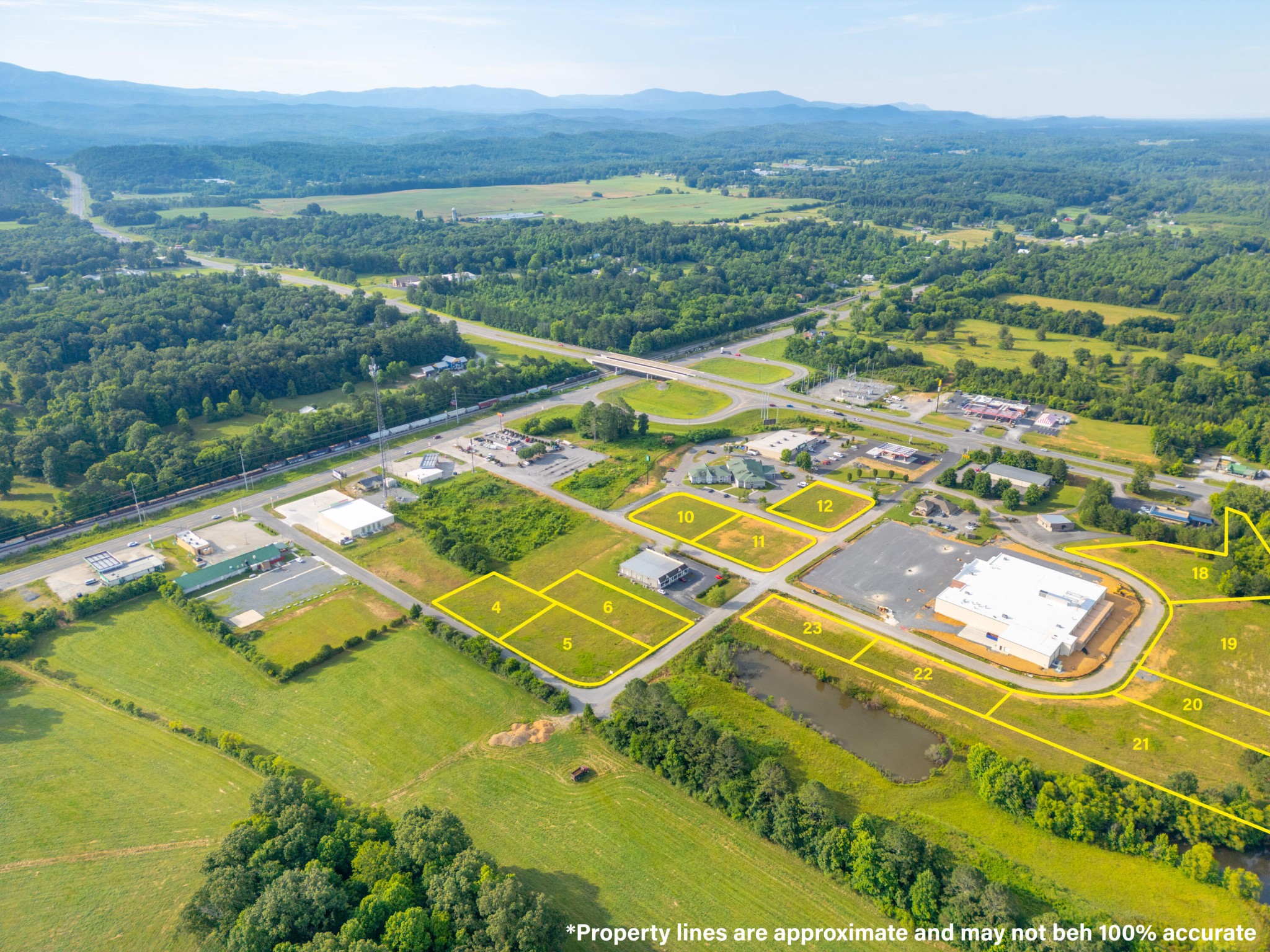 Photo 1 of 25 — 11 Ocoee Town & Country, Ocoee, TN 37361