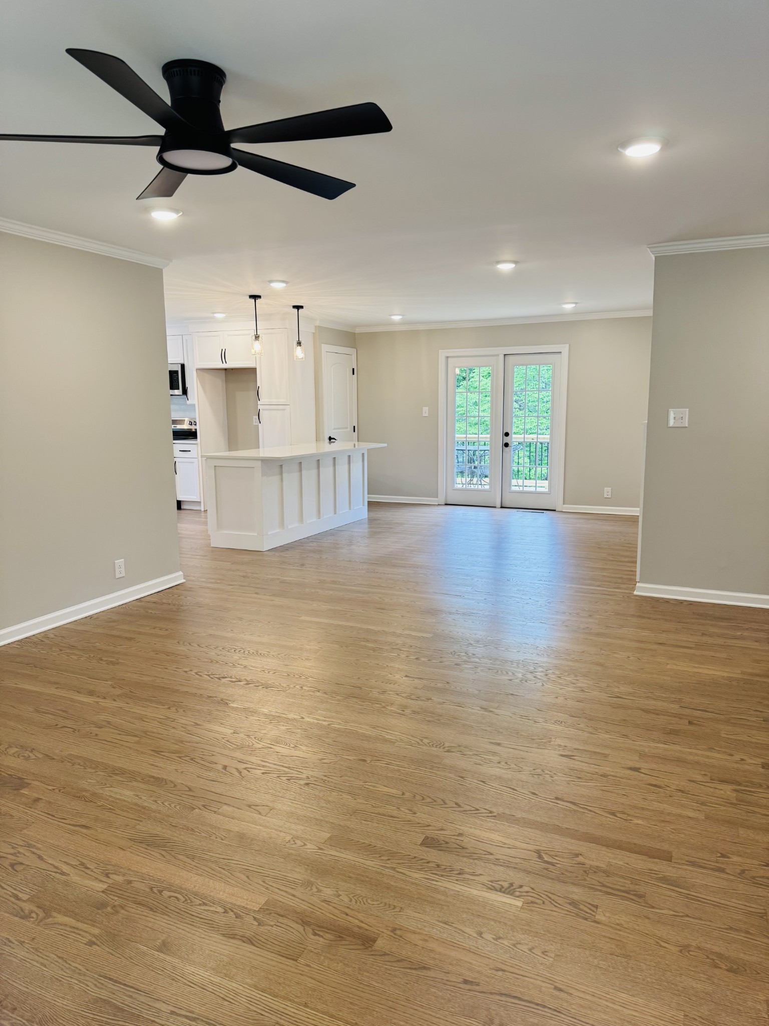 108 N Sequoia Dr