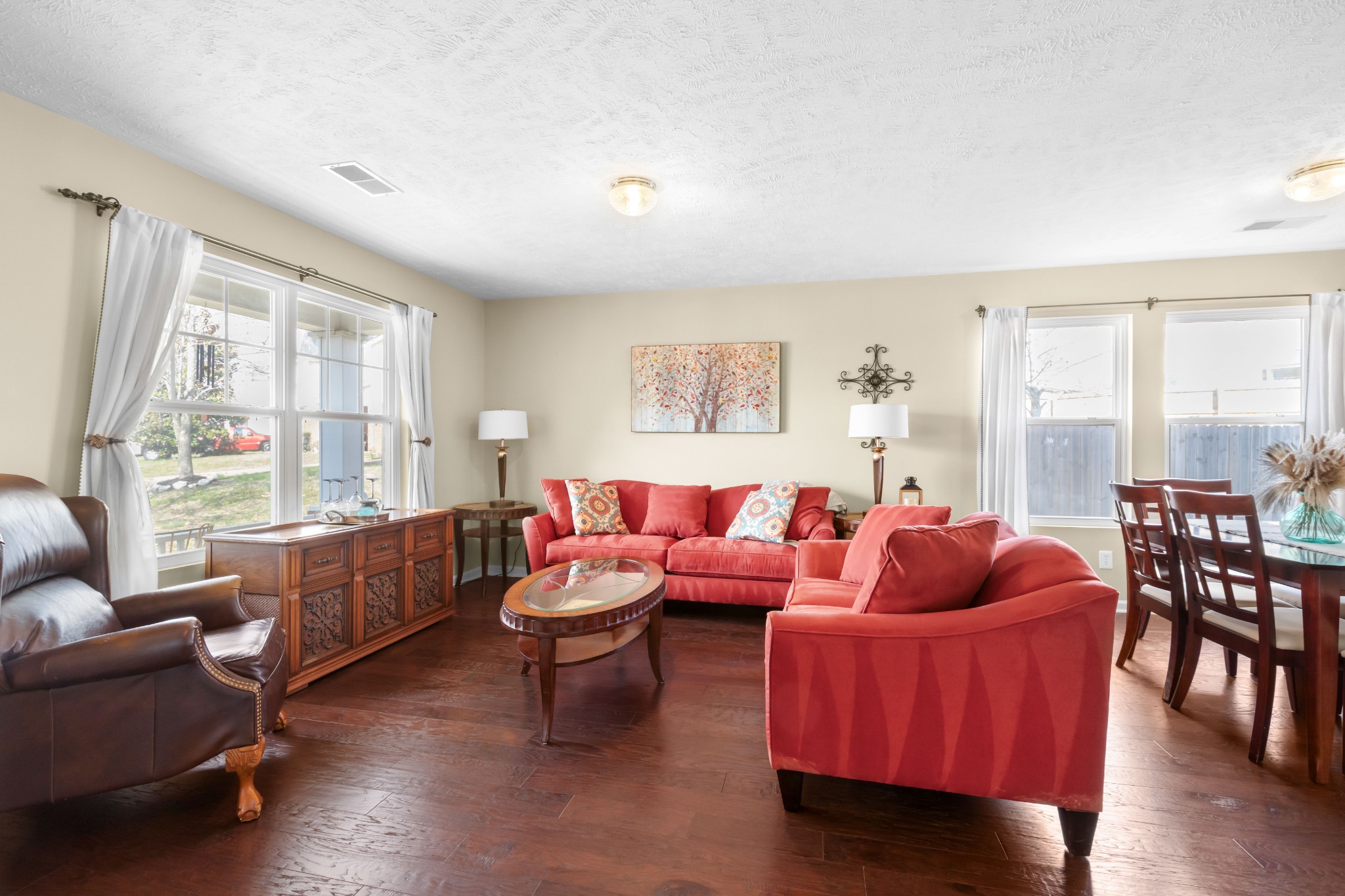 5015 Millpond Ct