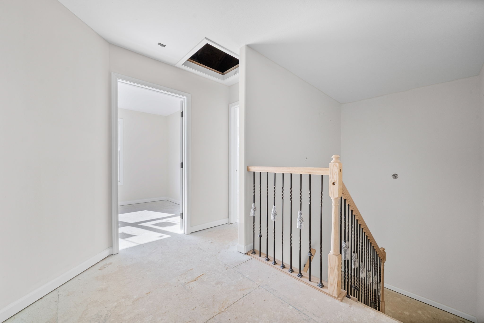 Clarksville, Tennessee 37043, United States, 3 Bedrooms Bedrooms, ,3 BathroomsBathrooms,Residential,Active,188741