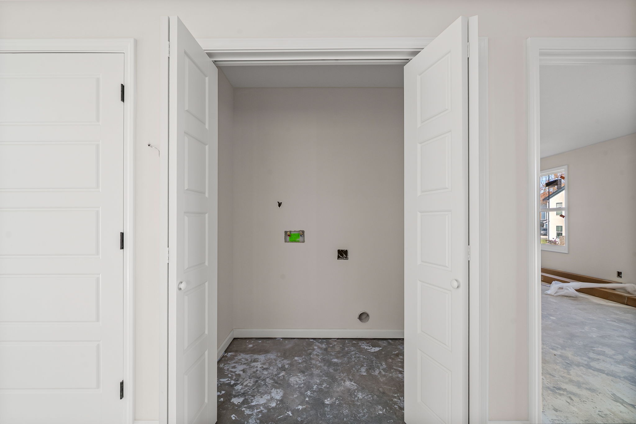 Clarksville, Tennessee 37043, United States, 3 Bedrooms Bedrooms, ,3 BathroomsBathrooms,Residential,Active,188741