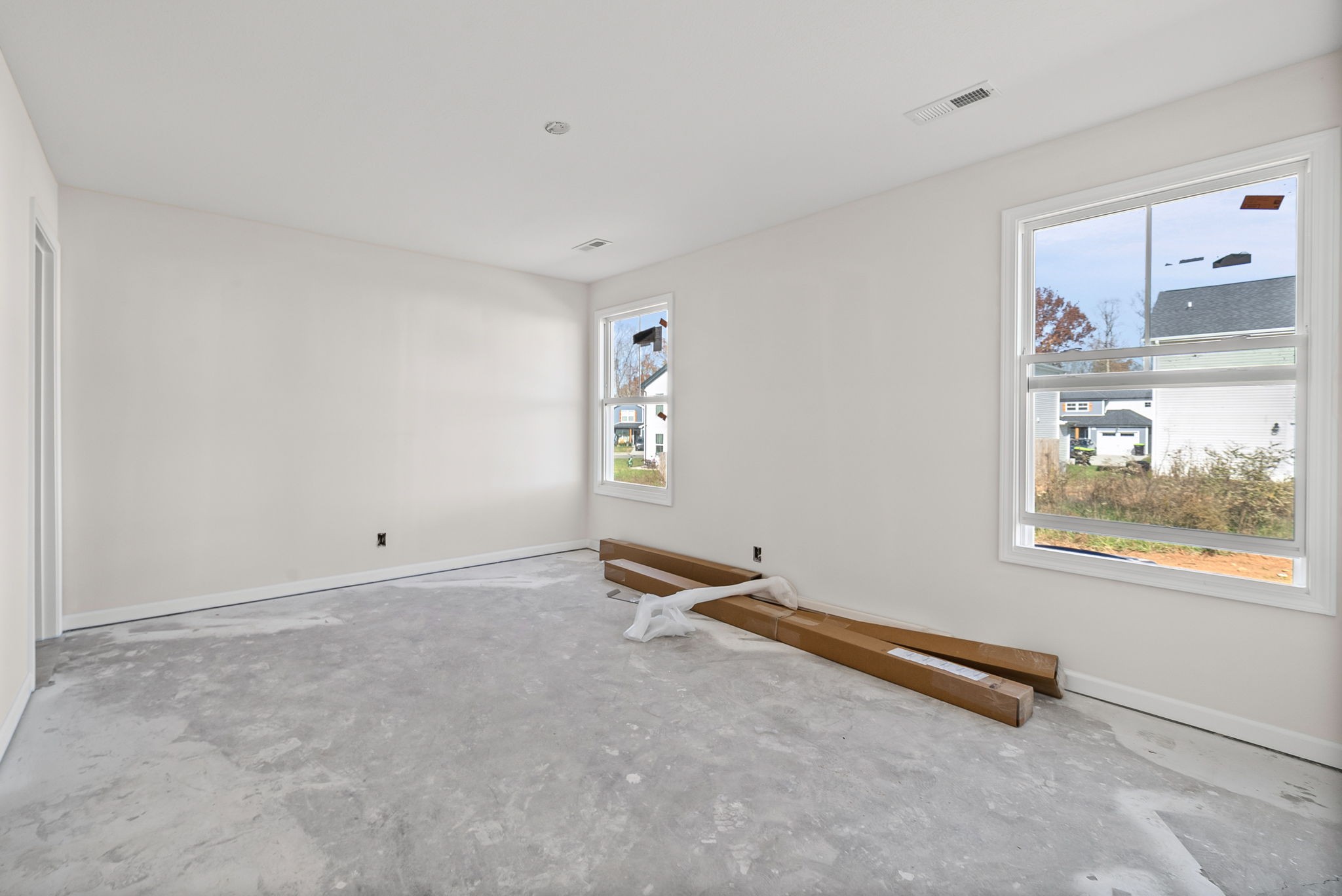 Clarksville, Tennessee 37043, United States, 3 Bedrooms Bedrooms, ,3 BathroomsBathrooms,Residential,Active,188741