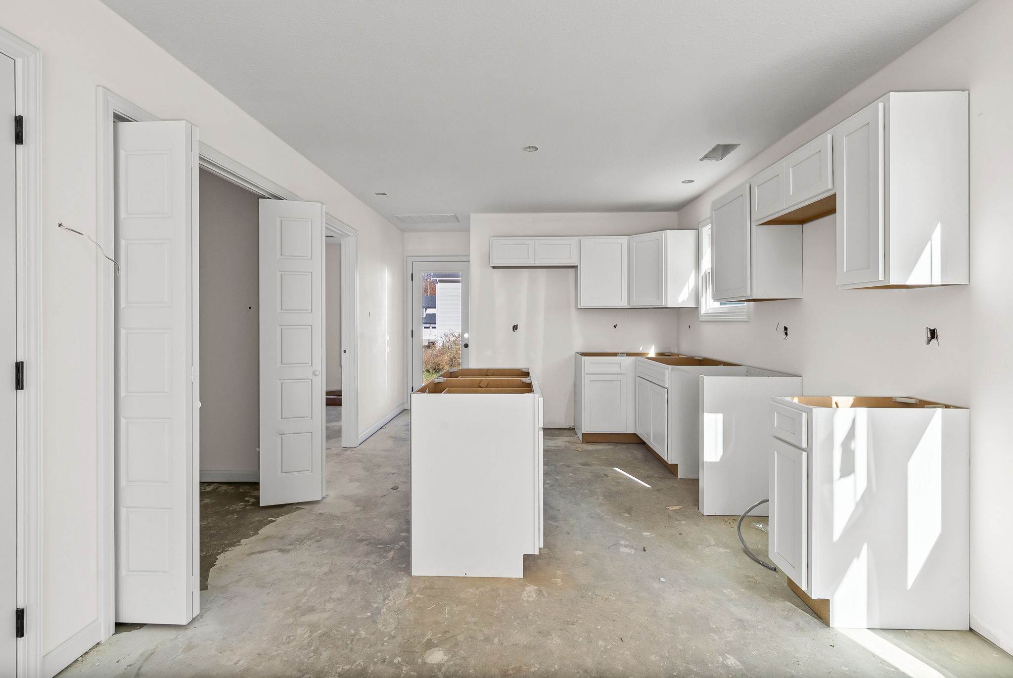 Clarksville, Tennessee 37043, United States, 3 Bedrooms Bedrooms, ,3 BathroomsBathrooms,Residential,Active,188741