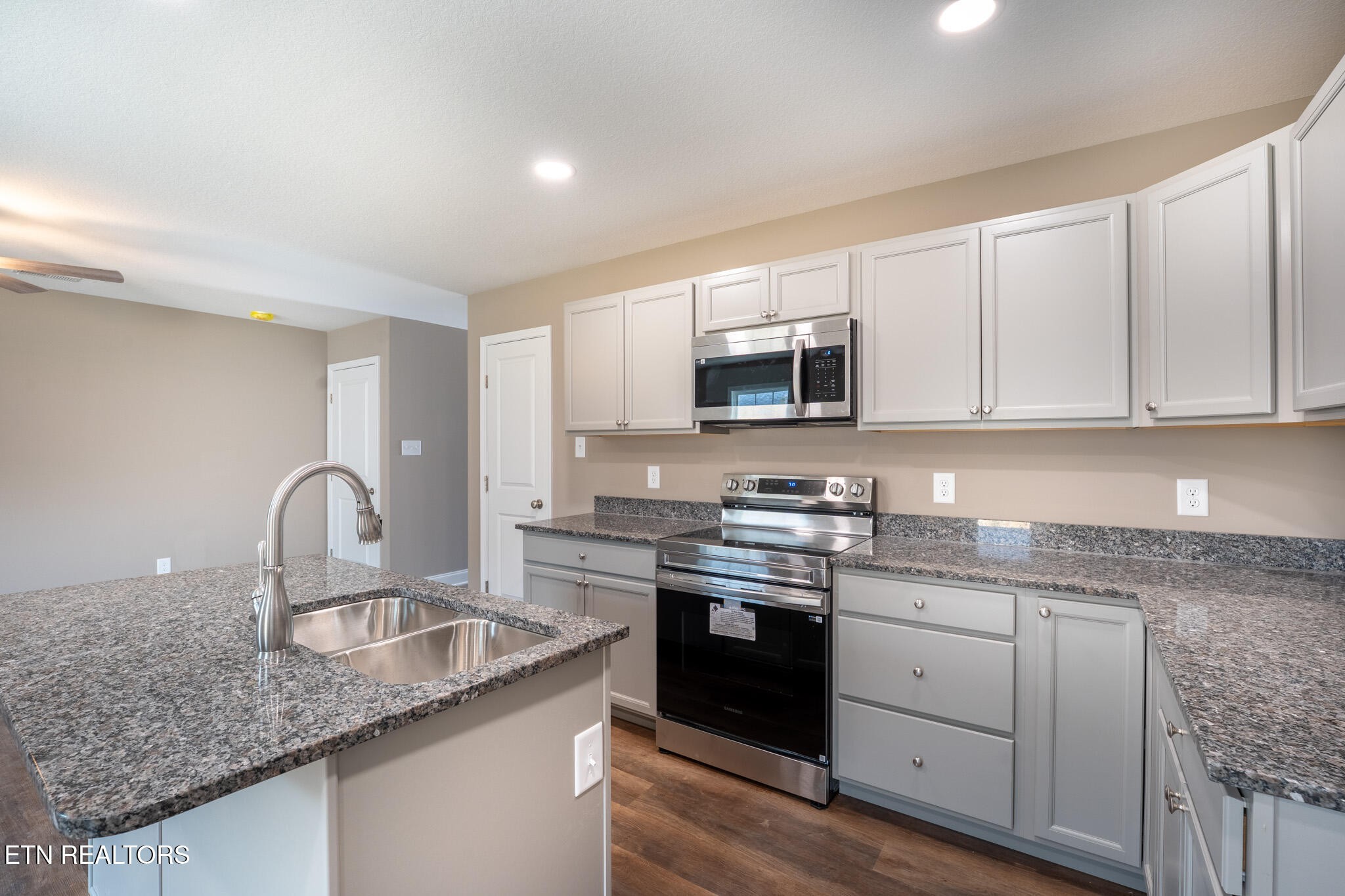 3523 Maggie Lynn Way 7