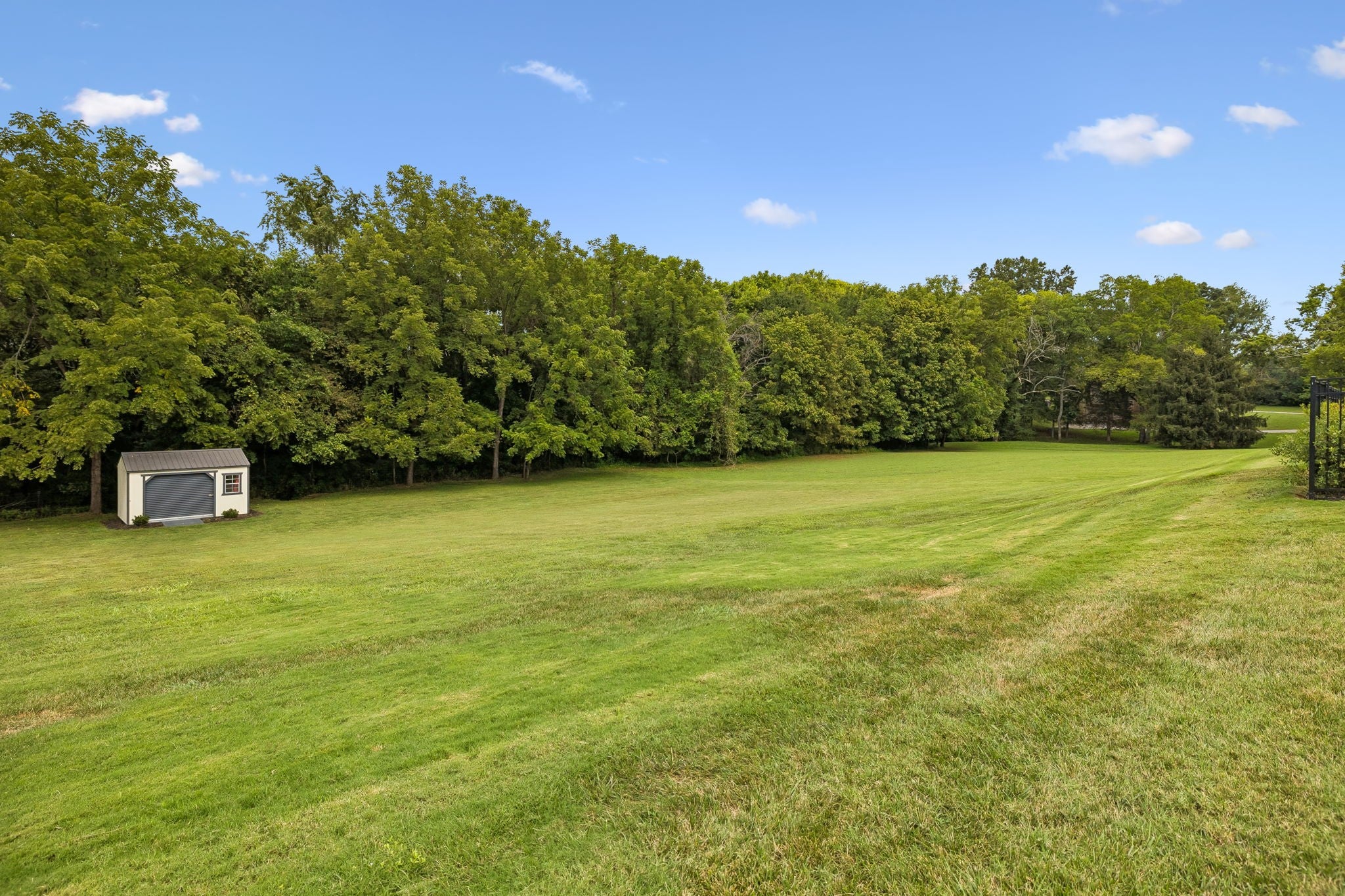 868 Douglas Bend Rd
