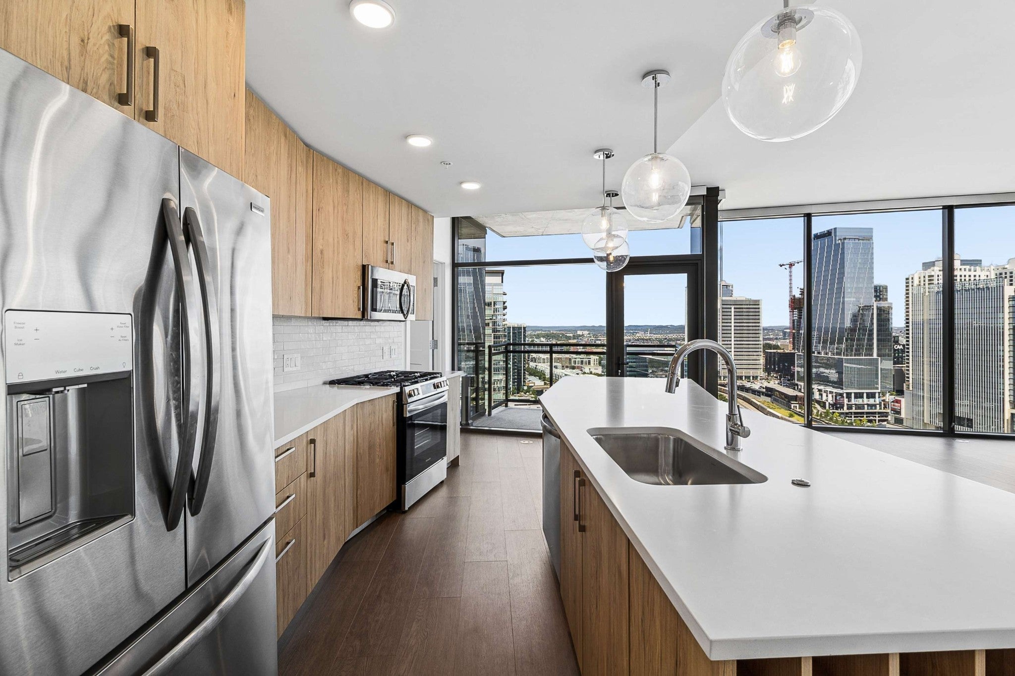 1212 Demonbreun St 1613
